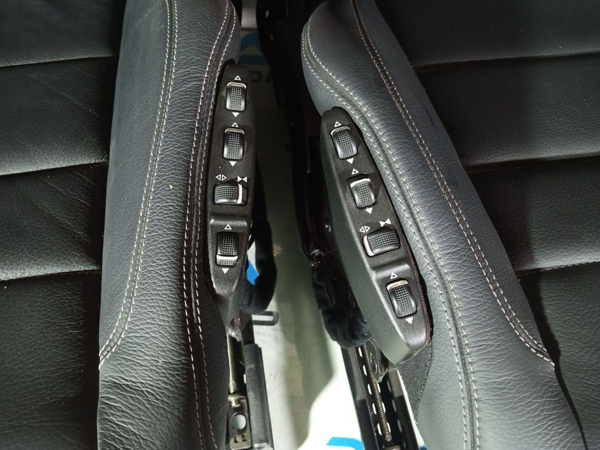 https://gcs.partsauto.market/rn-stockpro.appspot.com/thmbs/userImages/b7628e092085f1f91467af1afb6e7630/part/90fd8677-56f8-4b73-a3b5-6c7f034330ea_1743064912917.jpg