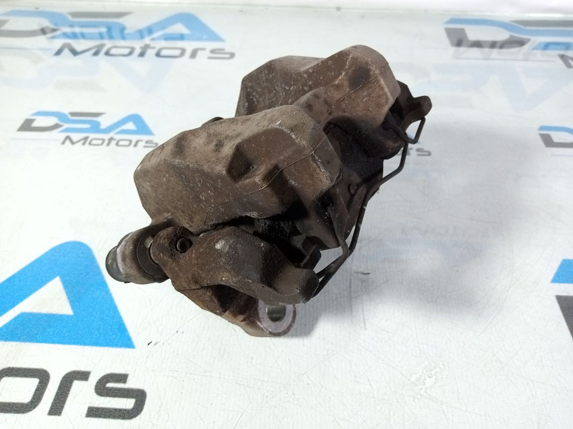 https://gcs.partsauto.market/rn-stockpro.appspot.com/thmbs/userImages/b7628e092085f1f91467af1afb6e7630/part/9166d223-b6ff-4194-aa04-ab4c5764bf73_1744899458117.jpg