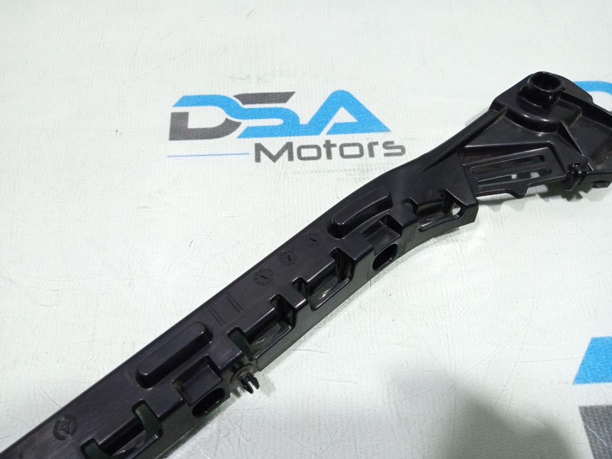 https://gcs.partsauto.market/rn-stockpro.appspot.com/thmbs/userImages/b7628e092085f1f91467af1afb6e7630/part/919dc984-b13d-442b-a57f-b912a7d29b2b_1748107093174.jpg