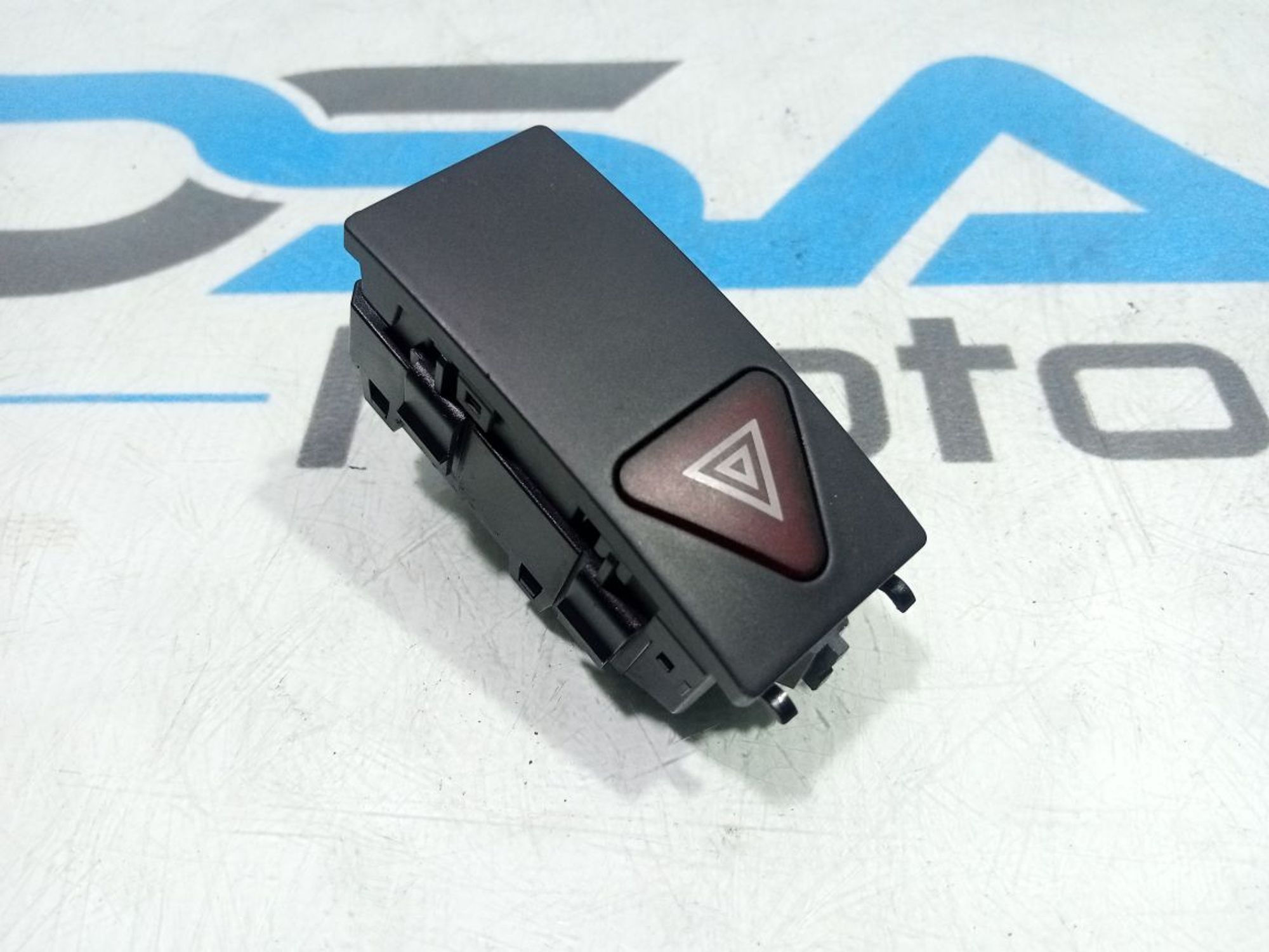 https://gcs.partsauto.market/rn-stockpro.appspot.com/thmbs/userImages/b7628e092085f1f91467af1afb6e7630/part/93677257-b983-4b21-b24d-a6cf496f7a79_1748887435993.jpg