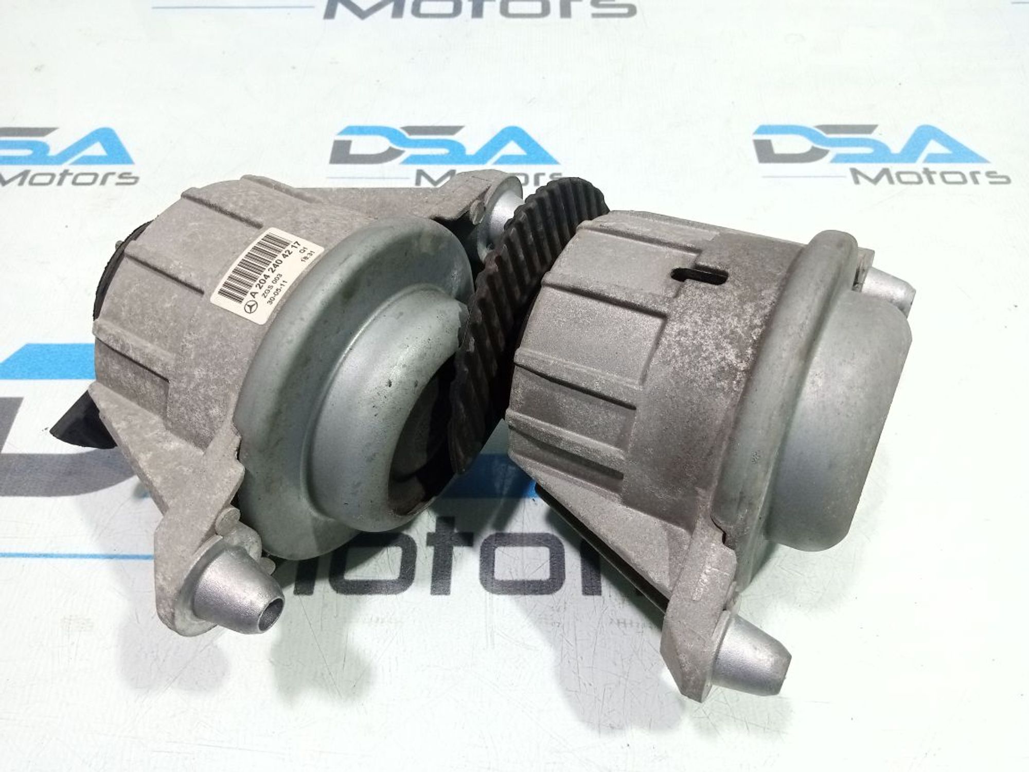 https://gcs.partsauto.market/rn-stockpro.appspot.com/thmbs/userImages/b7628e092085f1f91467af1afb6e7630/part/93d1bcae-cde9-41bf-bb19-5493792e4bdd_1748850055088.jpg