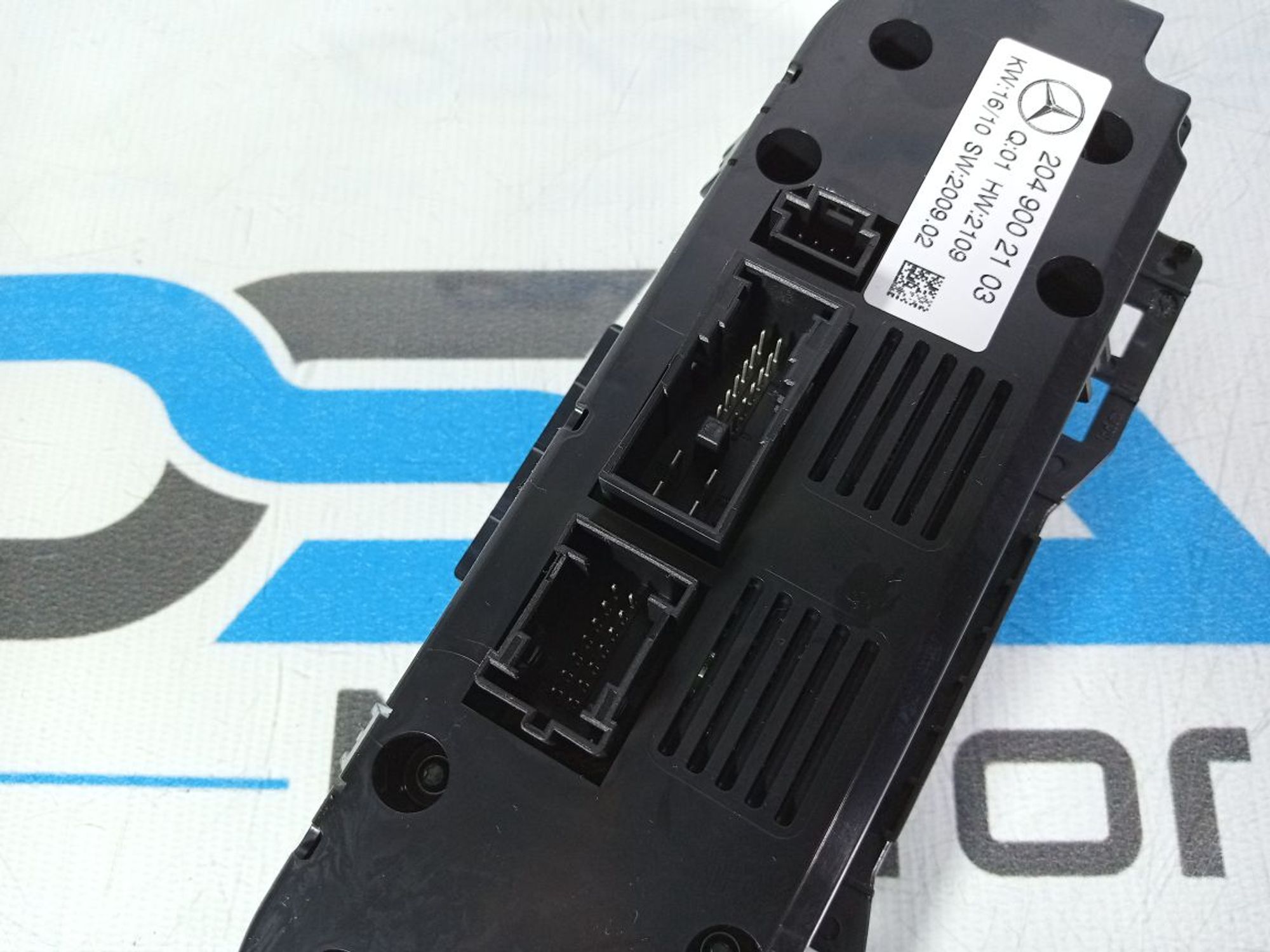 https://gcs.partsauto.market/rn-stockpro.appspot.com/thmbs/userImages/b7628e092085f1f91467af1afb6e7630/part/93e01d31-2428-43b7-8c39-ff9e56a5d300_1745909800516.jpg