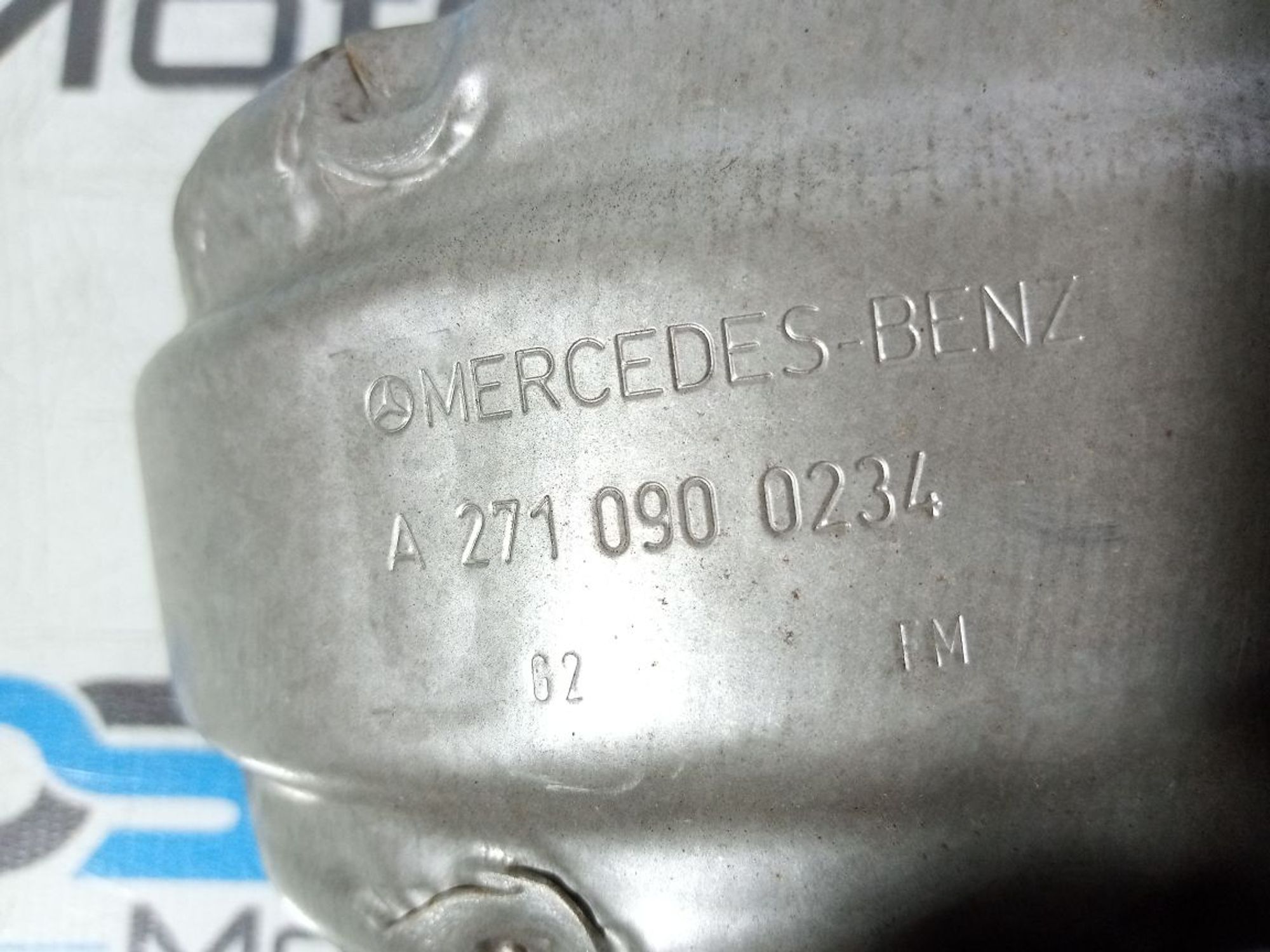 https://gcs.partsauto.market/rn-stockpro.appspot.com/thmbs/userImages/b7628e092085f1f91467af1afb6e7630/part/9408b3bc-2fdf-4144-8896-efe4bfc86ff5_1747628912153.jpg