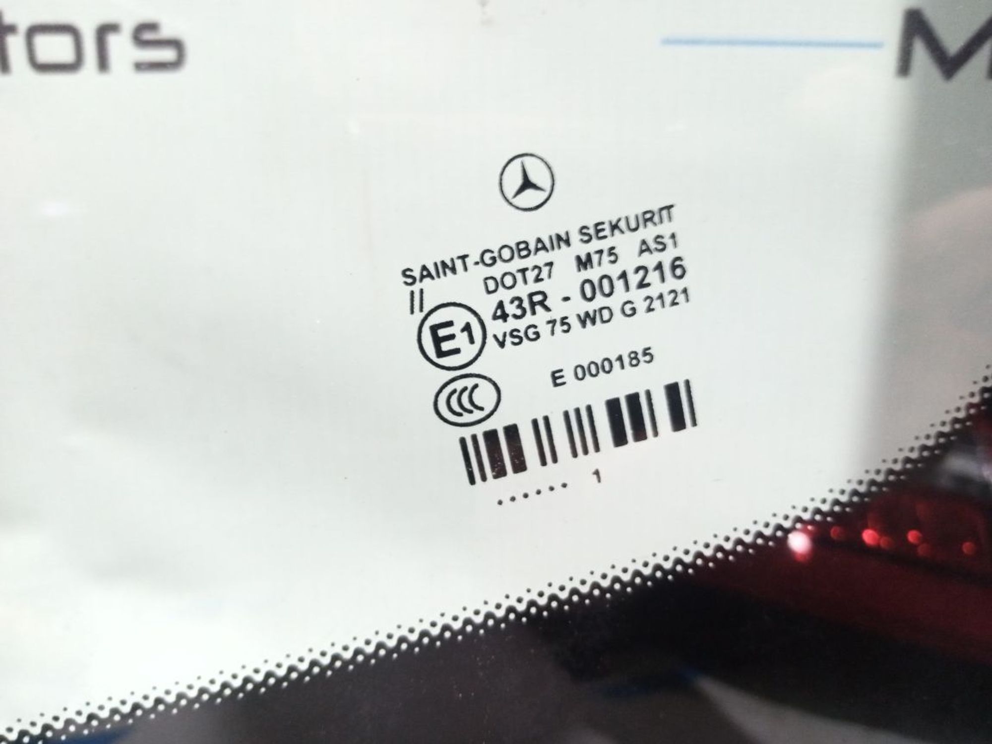https://gcs.partsauto.market/rn-stockpro.appspot.com/thmbs/userImages/b7628e092085f1f91467af1afb6e7630/part/9671300f-839d-4a3d-82e5-2711cf8fa6db_1748975008818.jpg