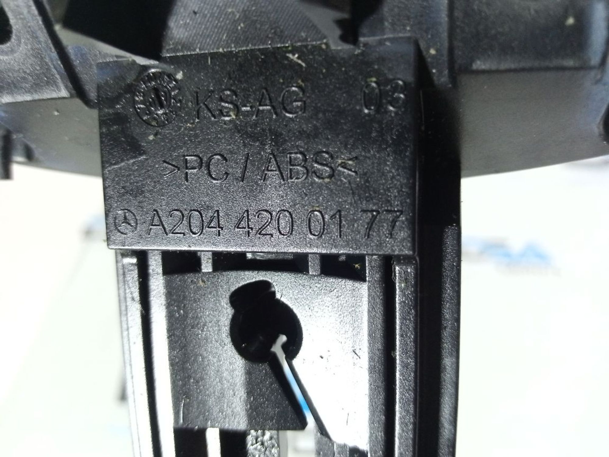 https://gcs.partsauto.market/rn-stockpro.appspot.com/thmbs/userImages/b7628e092085f1f91467af1afb6e7630/part/968cc3c4-00e0-4e7d-9a04-219f81ce692b_1741685976785.jpg