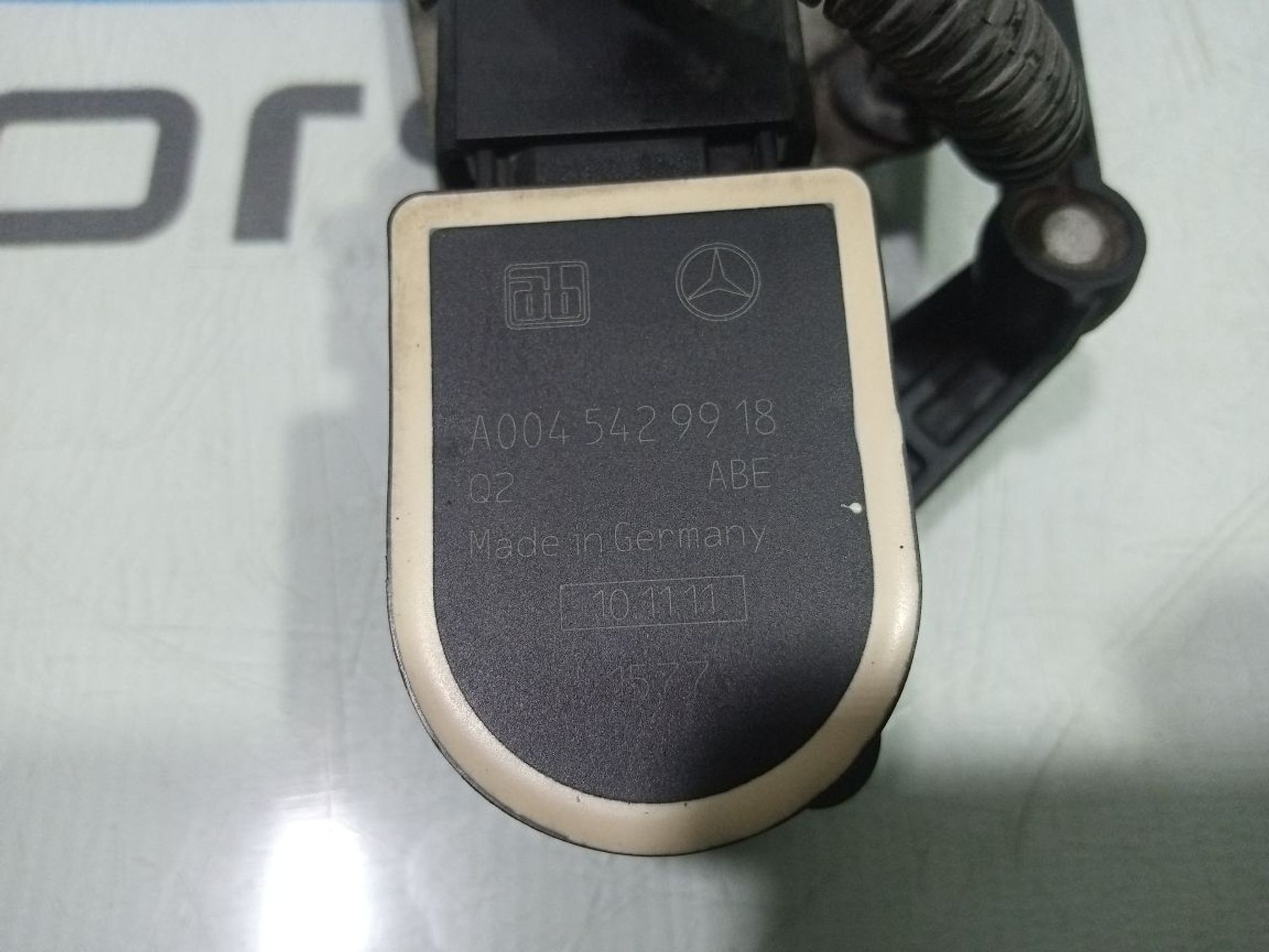 https://gcs.partsauto.market/rn-stockpro.appspot.com/thmbs/userImages/b7628e092085f1f91467af1afb6e7630/part/9703f919-a5a5-45d6-bd80-e612a08aed4a_1747849364287.jpg