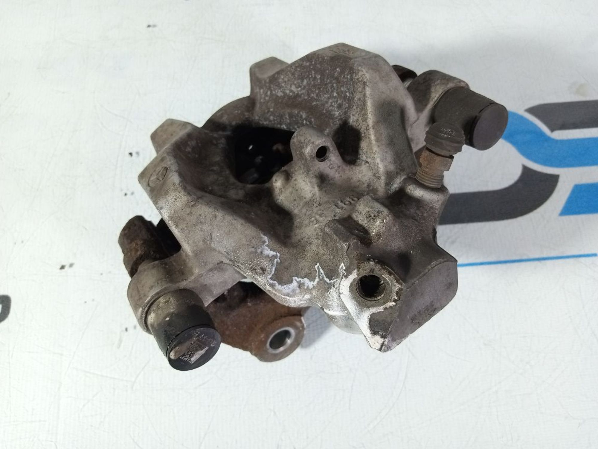 https://gcs.partsauto.market/rn-stockpro.appspot.com/thmbs/userImages/b7628e092085f1f91467af1afb6e7630/part/973e370e-e79d-4949-8e1a-1b327c56d65f_1744899447067.jpg