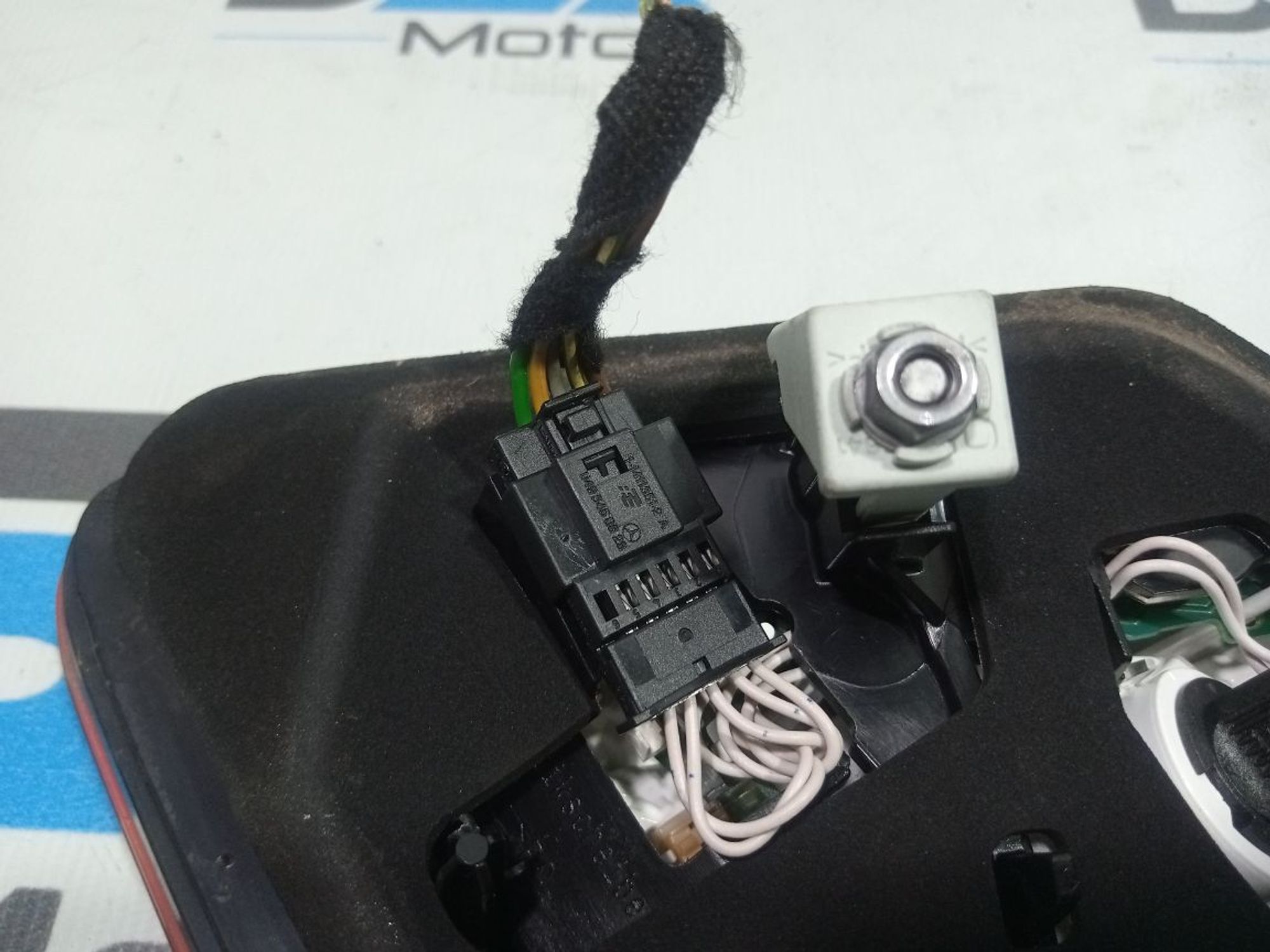 https://gcs.partsauto.market/rn-stockpro.appspot.com/thmbs/userImages/b7628e092085f1f91467af1afb6e7630/part/97504a34-4ee4-491b-a0d5-a339d14205c0_1747896927453.jpg