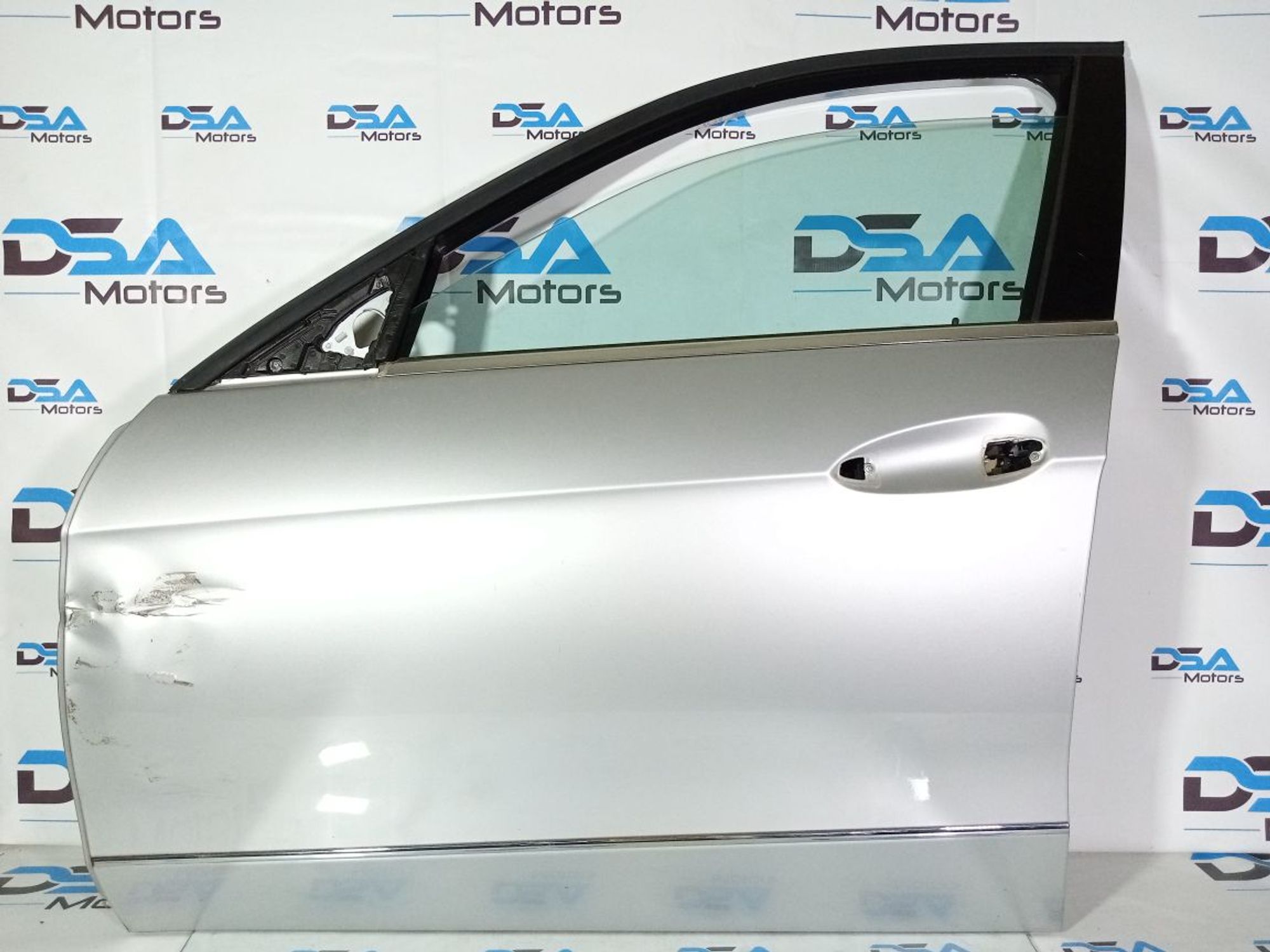 https://gcs.partsauto.market/rn-stockpro.appspot.com/thmbs/userImages/b7628e092085f1f91467af1afb6e7630/part/983d7c6a-2660-454f-aeae-f50ecf8e24d4_1747297639965.jpg