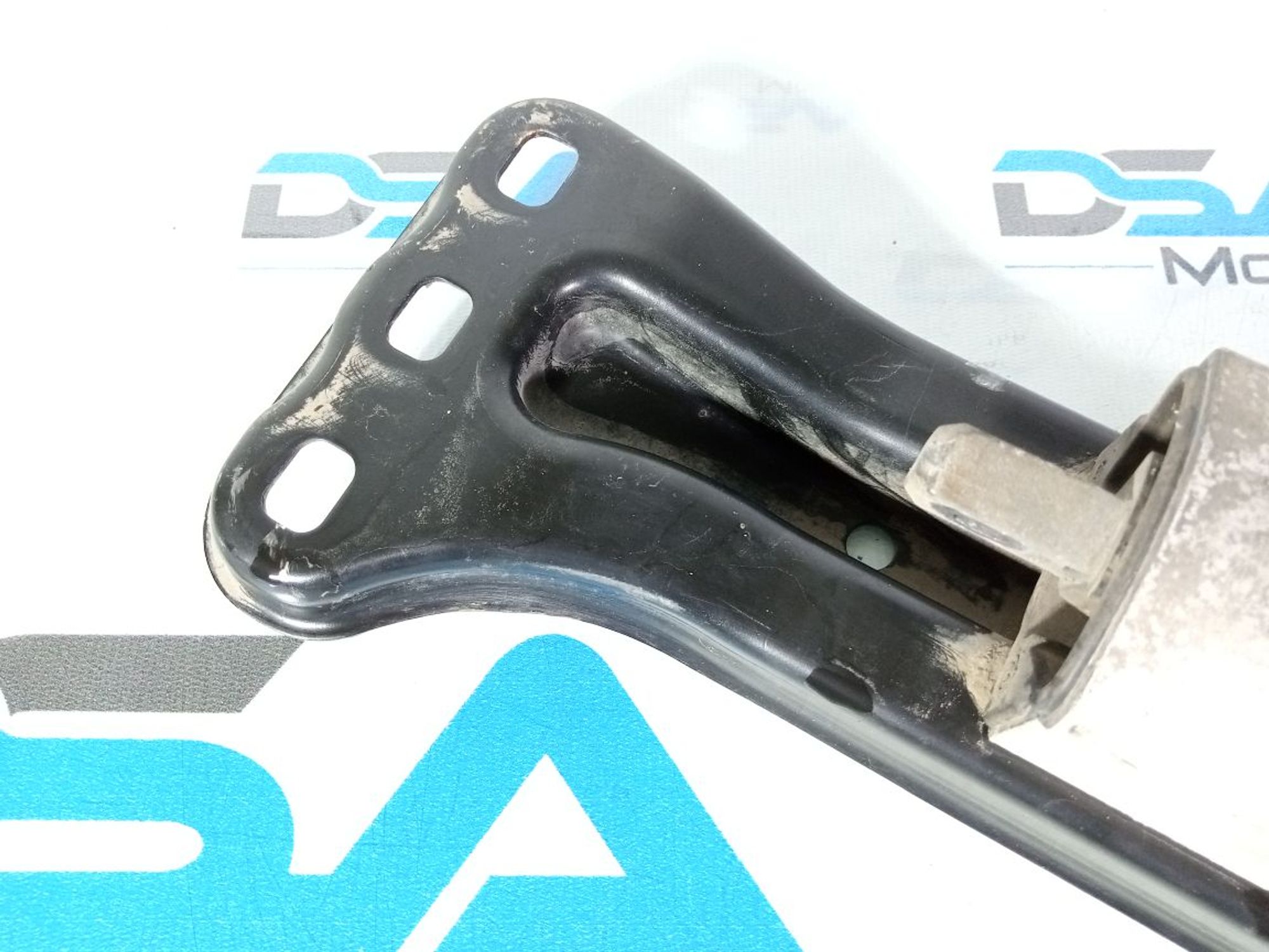 https://gcs.partsauto.market/rn-stockpro.appspot.com/thmbs/userImages/b7628e092085f1f91467af1afb6e7630/part/98804032-2c07-42d0-b2d1-435c75b5e3b6_1745900057849.jpg