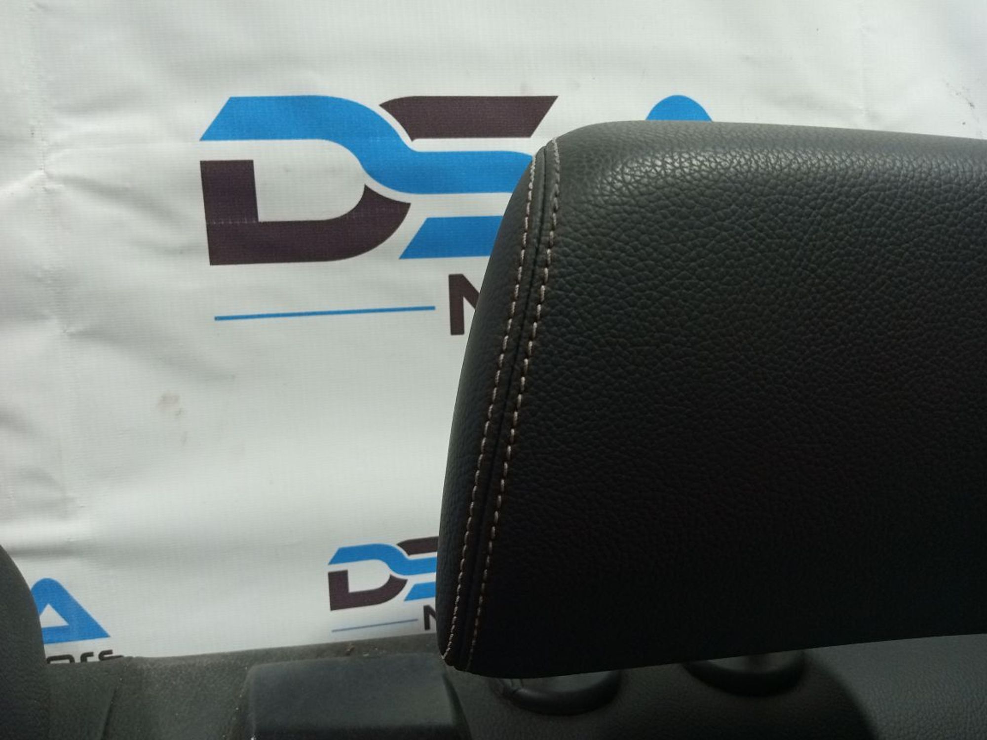 https://gcs.partsauto.market/rn-stockpro.appspot.com/thmbs/userImages/b7628e092085f1f91467af1afb6e7630/part/999520de-a1e2-4982-ba9e-451d032cf8c6_1749037457284.jpg