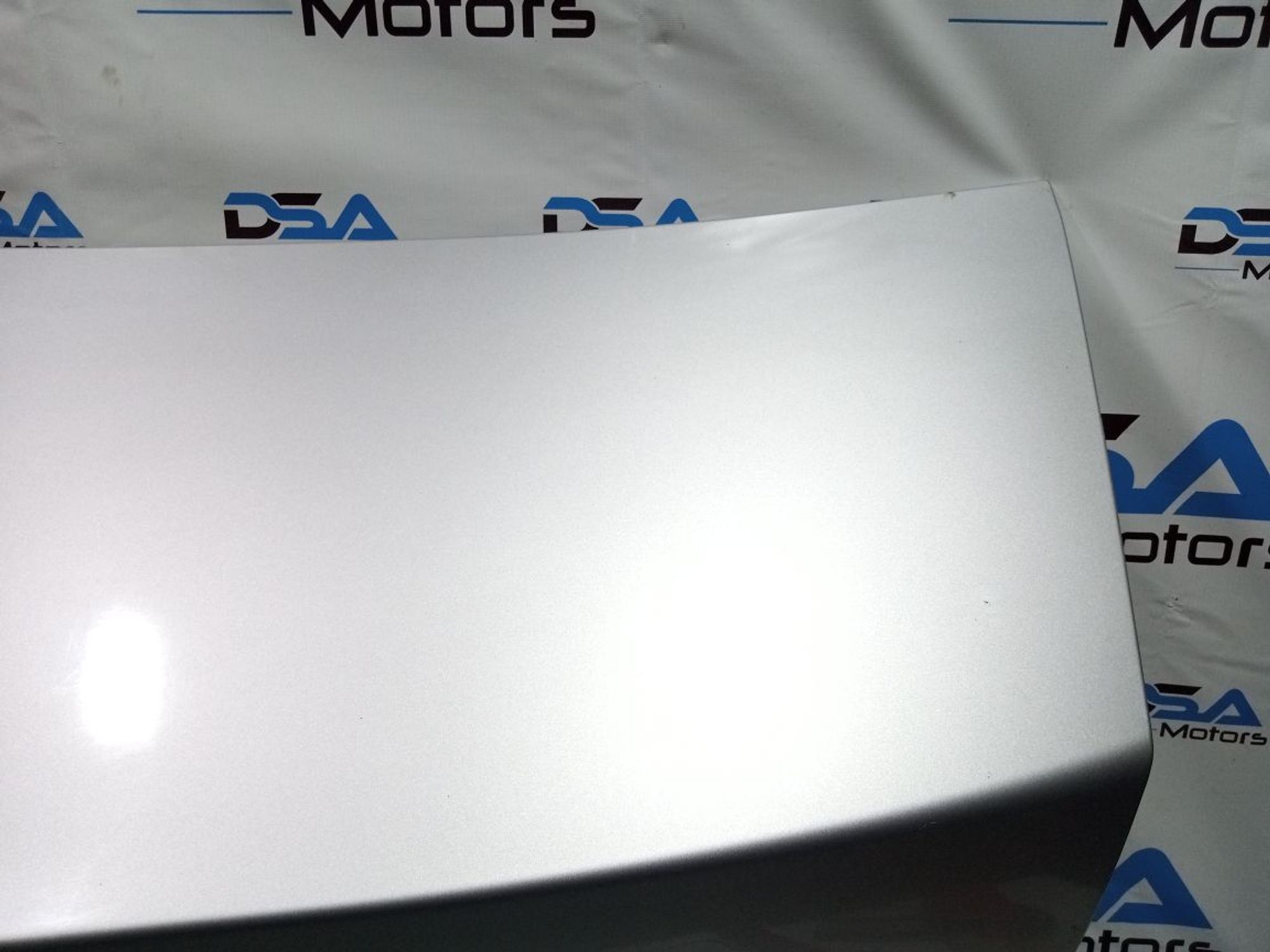 https://gcs.partsauto.market/rn-stockpro.appspot.com/thmbs/userImages/b7628e092085f1f91467af1afb6e7630/part/9ad24c02-68bc-4679-9ae7-854a872c4ec8_1748163347424.jpg