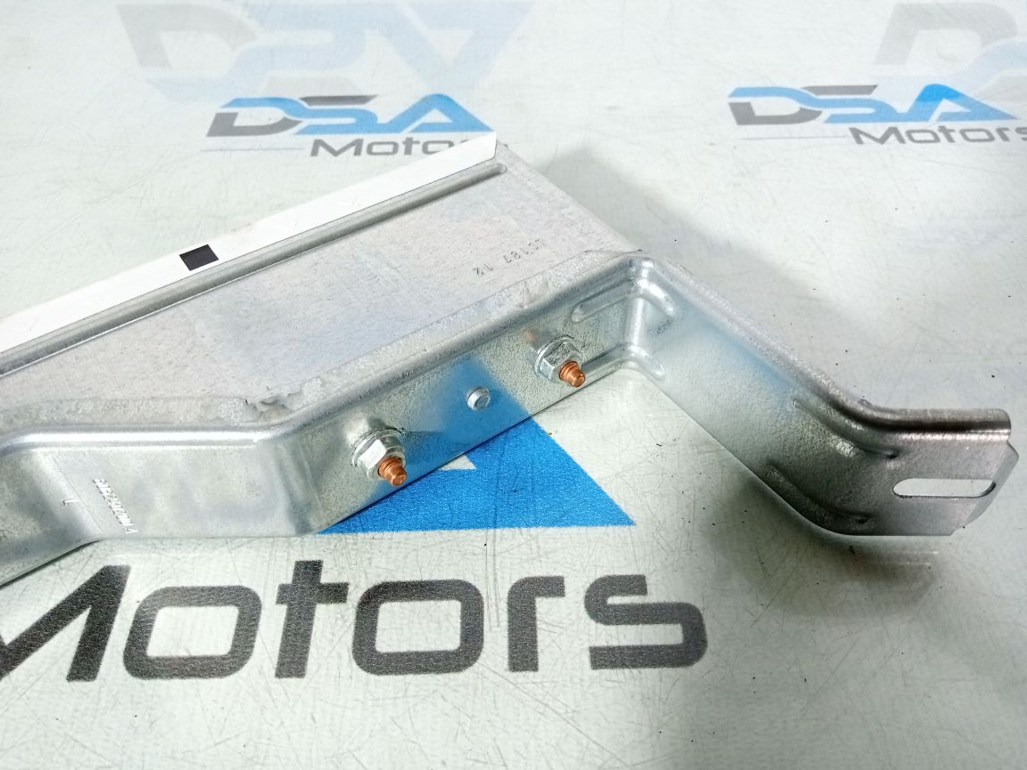 https://gcs.partsauto.market/rn-stockpro.appspot.com/thmbs/userImages/b7628e092085f1f91467af1afb6e7630/part/9b5d9434-20e7-445d-8073-aeaa3c59b8c8_1747338939195.jpg