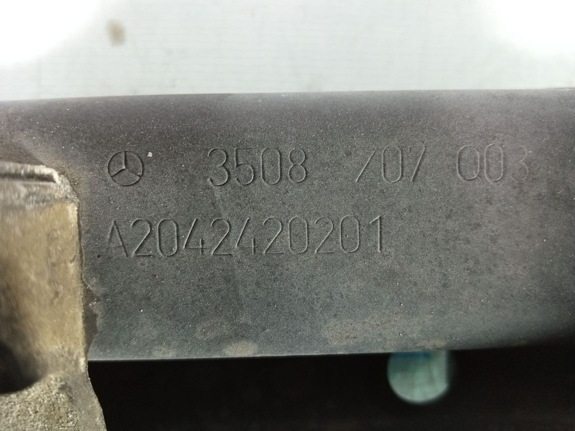 https://gcs.partsauto.market/rn-stockpro.appspot.com/thmbs/userImages/b7628e092085f1f91467af1afb6e7630/part/9b7110b1-db41-47bd-8494-953940a313c1_1735899870824.jpg