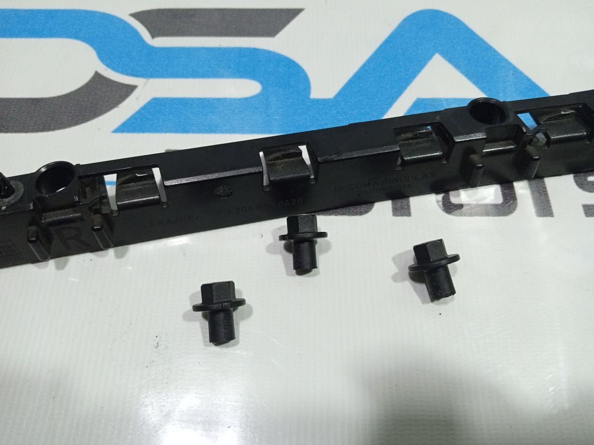 https://gcs.partsauto.market/rn-stockpro.appspot.com/thmbs/userImages/b7628e092085f1f91467af1afb6e7630/part/9cd585d8-5108-4d56-ade1-5ae1791bce2b_1750098003037.jpg