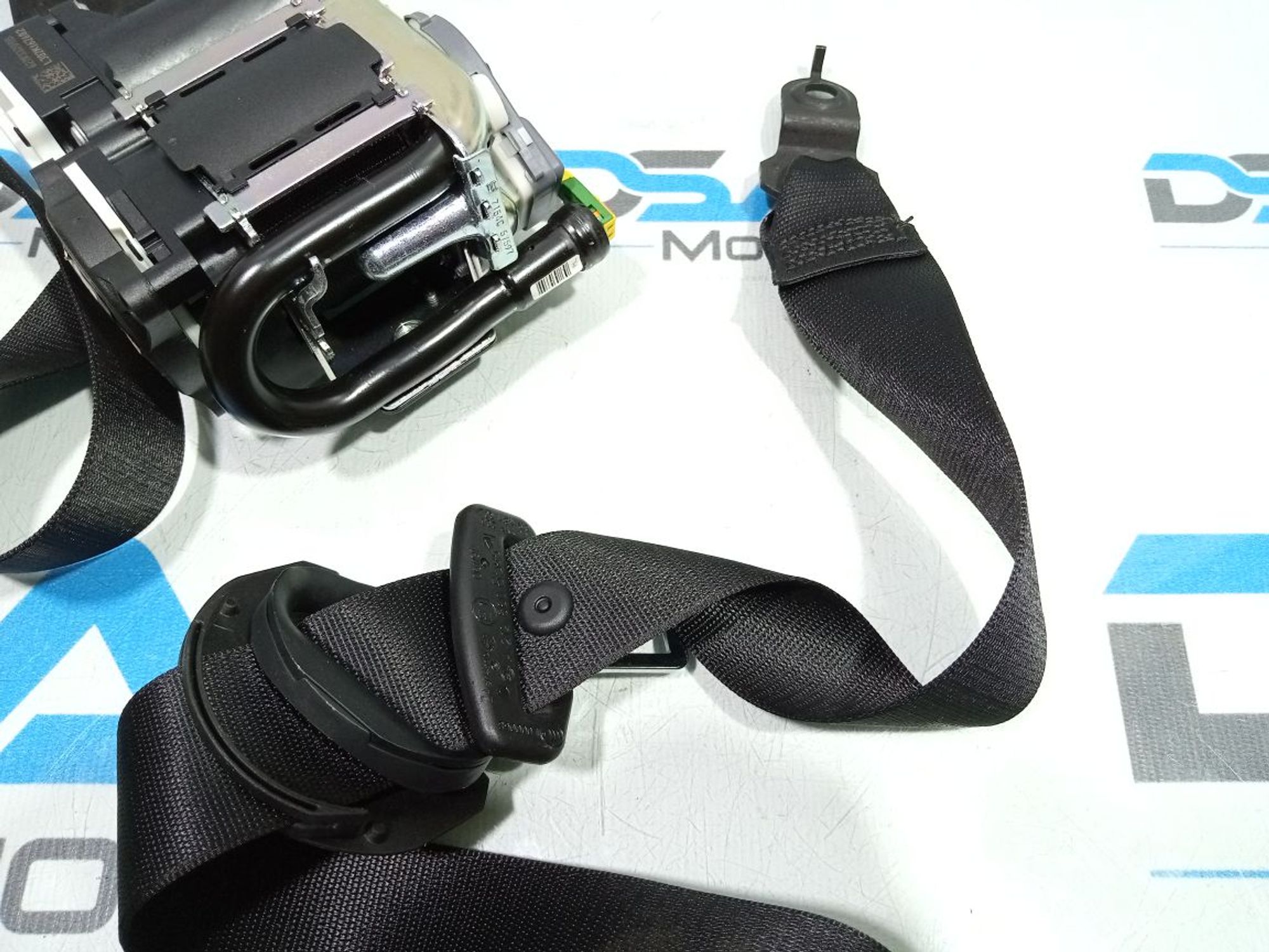 https://gcs.partsauto.market/rn-stockpro.appspot.com/thmbs/userImages/b7628e092085f1f91467af1afb6e7630/part/9ef9d550-60e7-4eba-a951-79e3a3ce6763_1748160088807.jpg