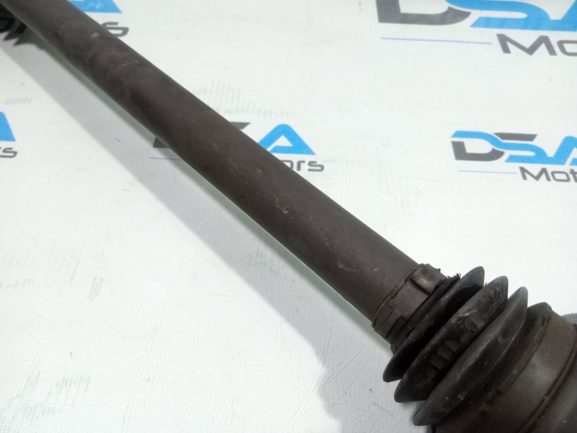 https://gcs.partsauto.market/rn-stockpro.appspot.com/thmbs/userImages/b7628e092085f1f91467af1afb6e7630/part/9f4acf94-8bef-43a5-832d-1155e1afe8f6_1747897408654.jpg