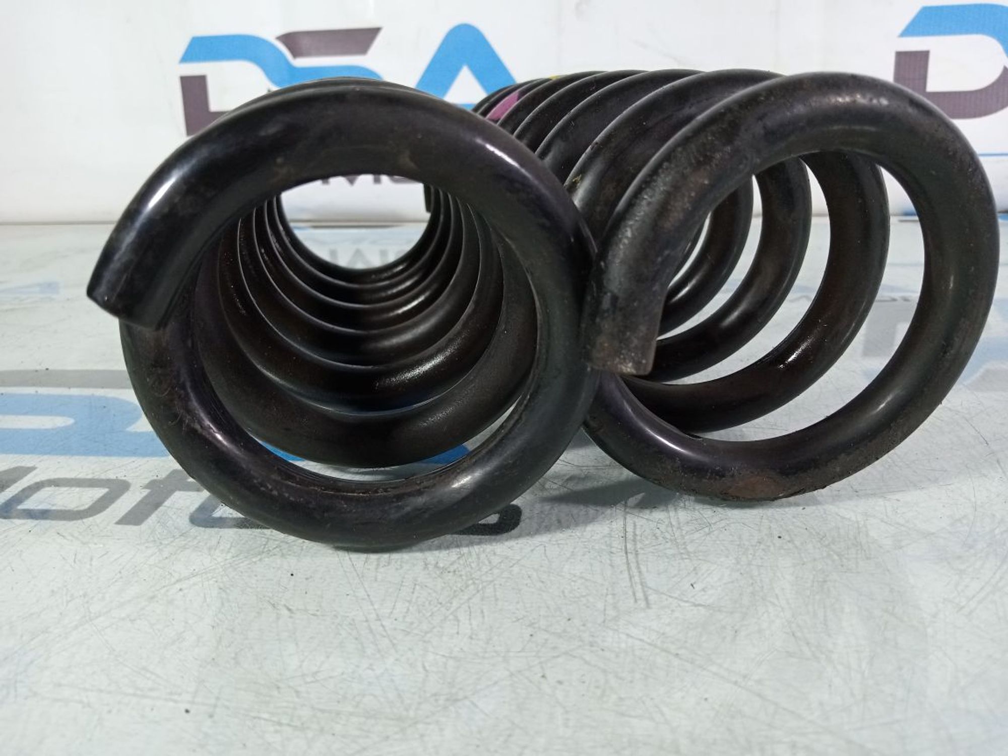 https://gcs.partsauto.market/rn-stockpro.appspot.com/thmbs/userImages/b7628e092085f1f91467af1afb6e7630/part/9f86e625-a7ee-4c7a-ae75-71c9cb076fd2_1747114597831.jpg