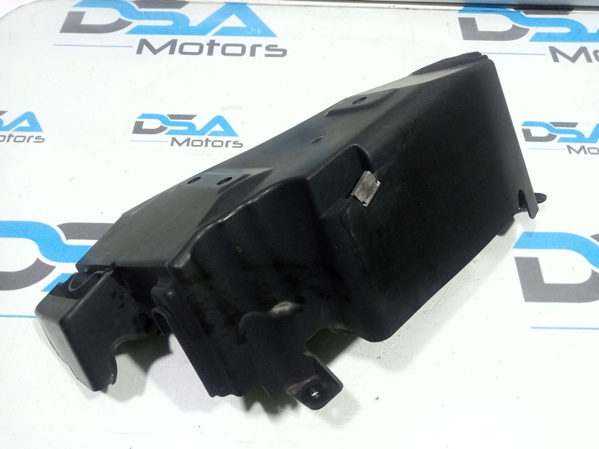 https://gcs.partsauto.market/rn-stockpro.appspot.com/thmbs/userImages/b7628e092085f1f91467af1afb6e7630/part/9fc4c960-bda7-4684-9ffe-945e89aa3c3c_1747896989139.jpg