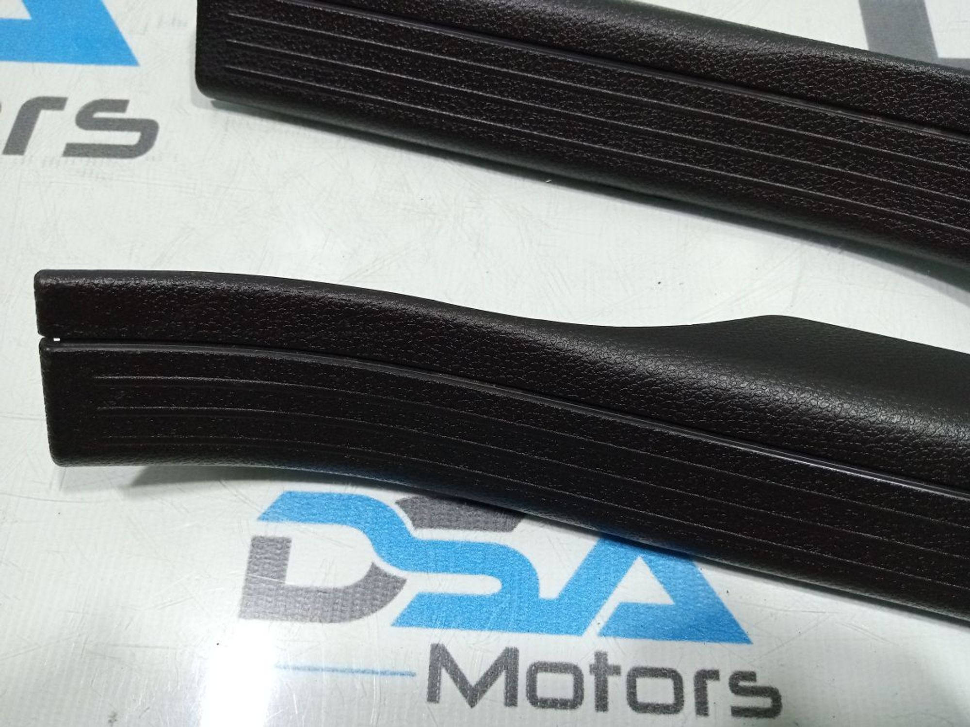 https://gcs.partsauto.market/rn-stockpro.appspot.com/thmbs/userImages/b7628e092085f1f91467af1afb6e7630/part/9ff5abf8-5e30-47ef-96dd-8950c0df8ef5_1747758193799.jpg