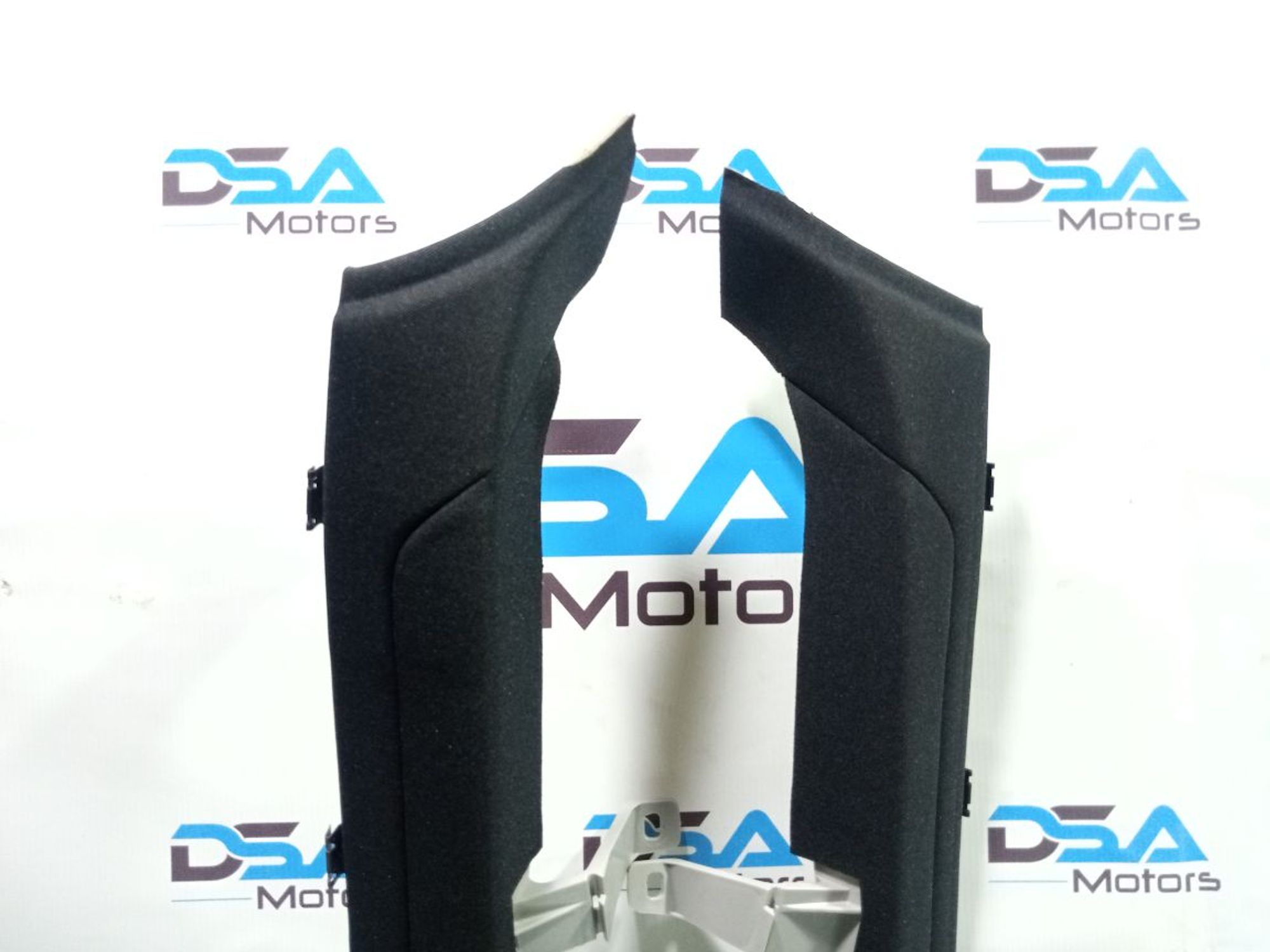 https://gcs.partsauto.market/rn-stockpro.appspot.com/thmbs/userImages/b7628e092085f1f91467af1afb6e7630/part/a05adb43-072a-4f41-a776-3e9c6386a885_1748924735677.jpg