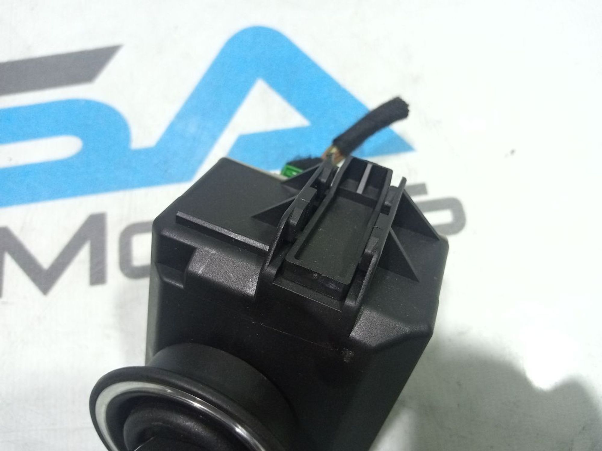 https://gcs.partsauto.market/rn-stockpro.appspot.com/thmbs/userImages/b7628e092085f1f91467af1afb6e7630/part/a080da9c-bf1c-453d-84d8-abee8f1bd232_1748886953781.jpg