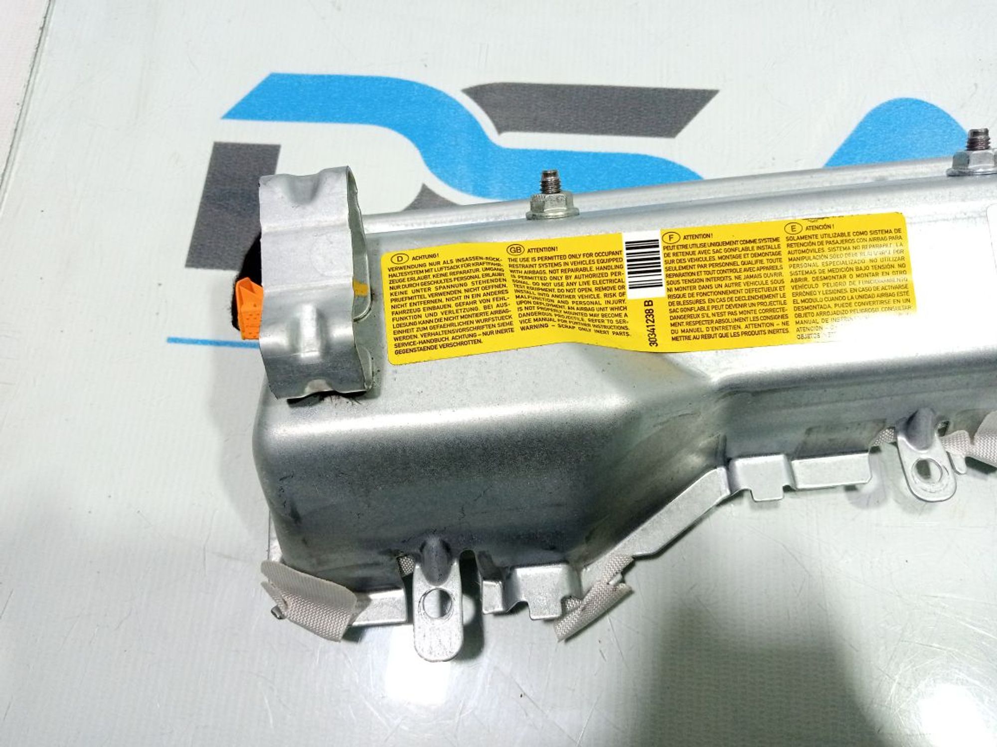 https://gcs.partsauto.market/rn-stockpro.appspot.com/thmbs/userImages/b7628e092085f1f91467af1afb6e7630/part/a141f896-dea3-488a-9a4b-b9727f8e33ff_1748092595951.jpg