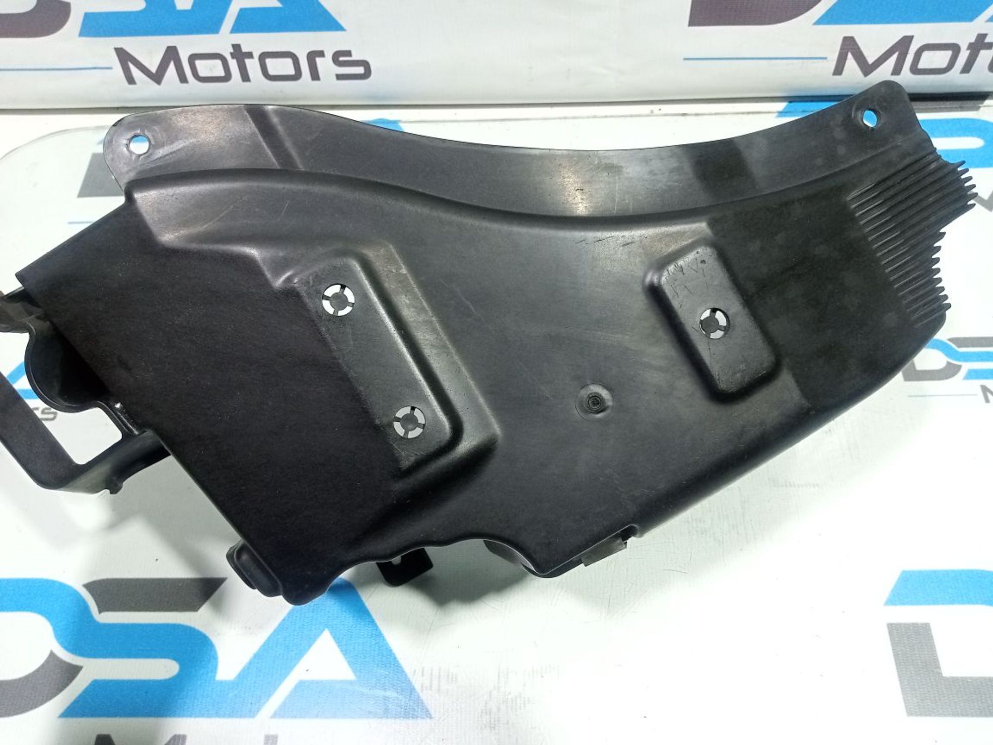 https://gcs.partsauto.market/rn-stockpro.appspot.com/thmbs/userImages/b7628e092085f1f91467af1afb6e7630/part/a25c5066-7a00-47aa-b73d-90dca422b56b_1747896991220.jpg