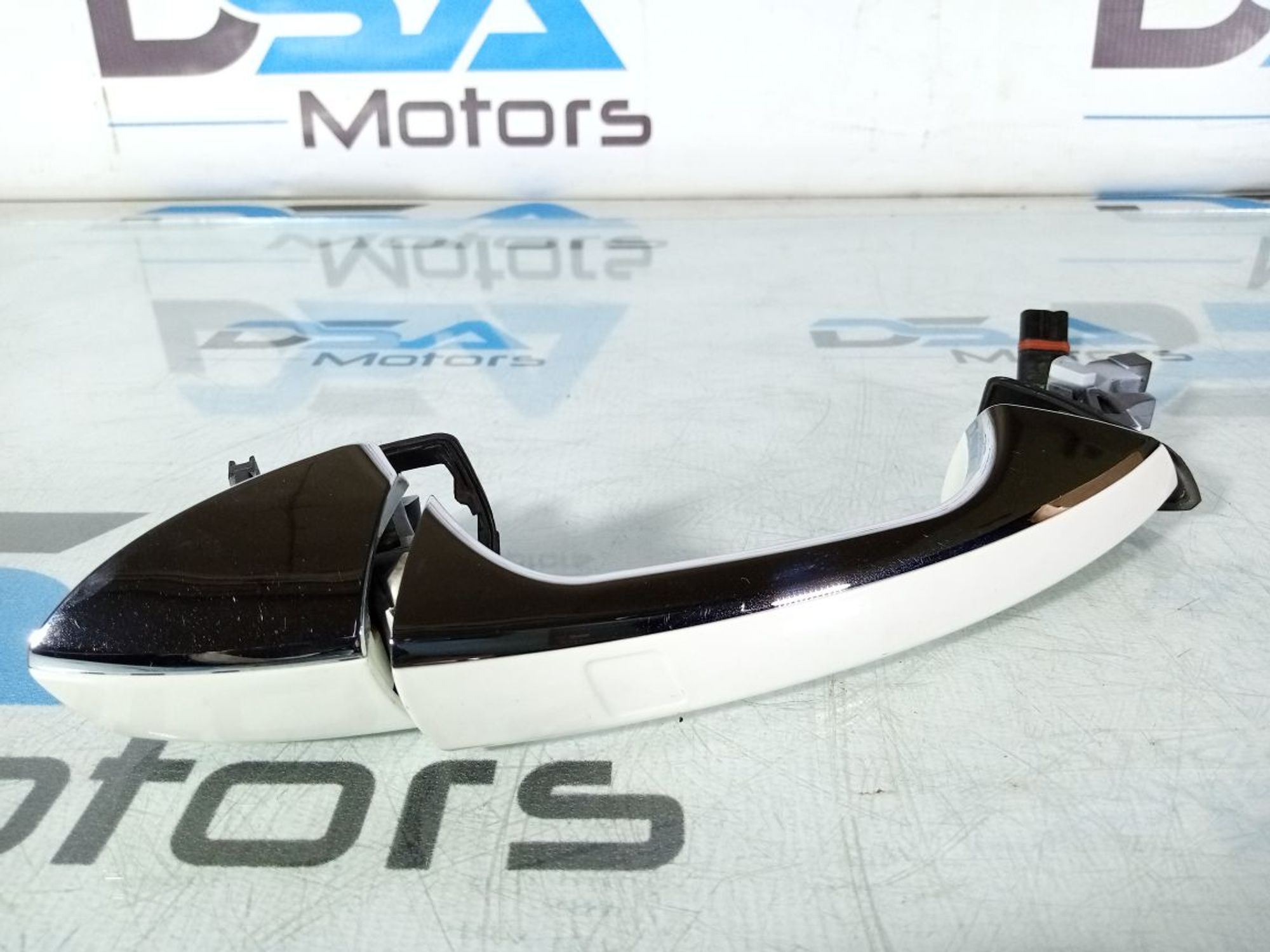 https://gcs.partsauto.market/rn-stockpro.appspot.com/thmbs/userImages/b7628e092085f1f91467af1afb6e7630/part/a299592d-554a-4f1a-a59d-43f1b3efd8a1_1747121925639.jpg