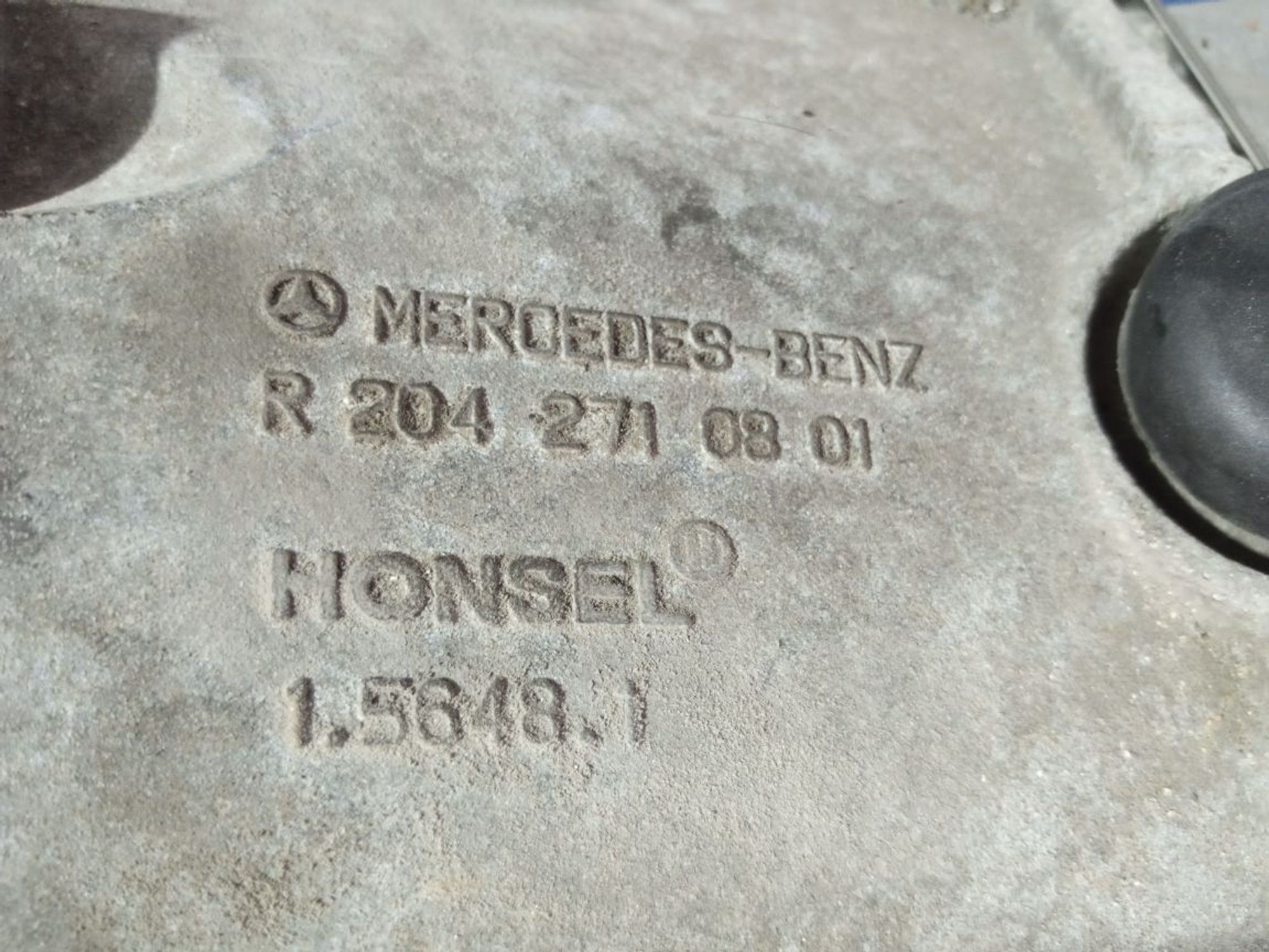 https://gcs.partsauto.market/rn-stockpro.appspot.com/thmbs/userImages/b7628e092085f1f91467af1afb6e7630/part/a3156989-4058-40d3-8814-2962ebe0df3b_1749019204586.jpg