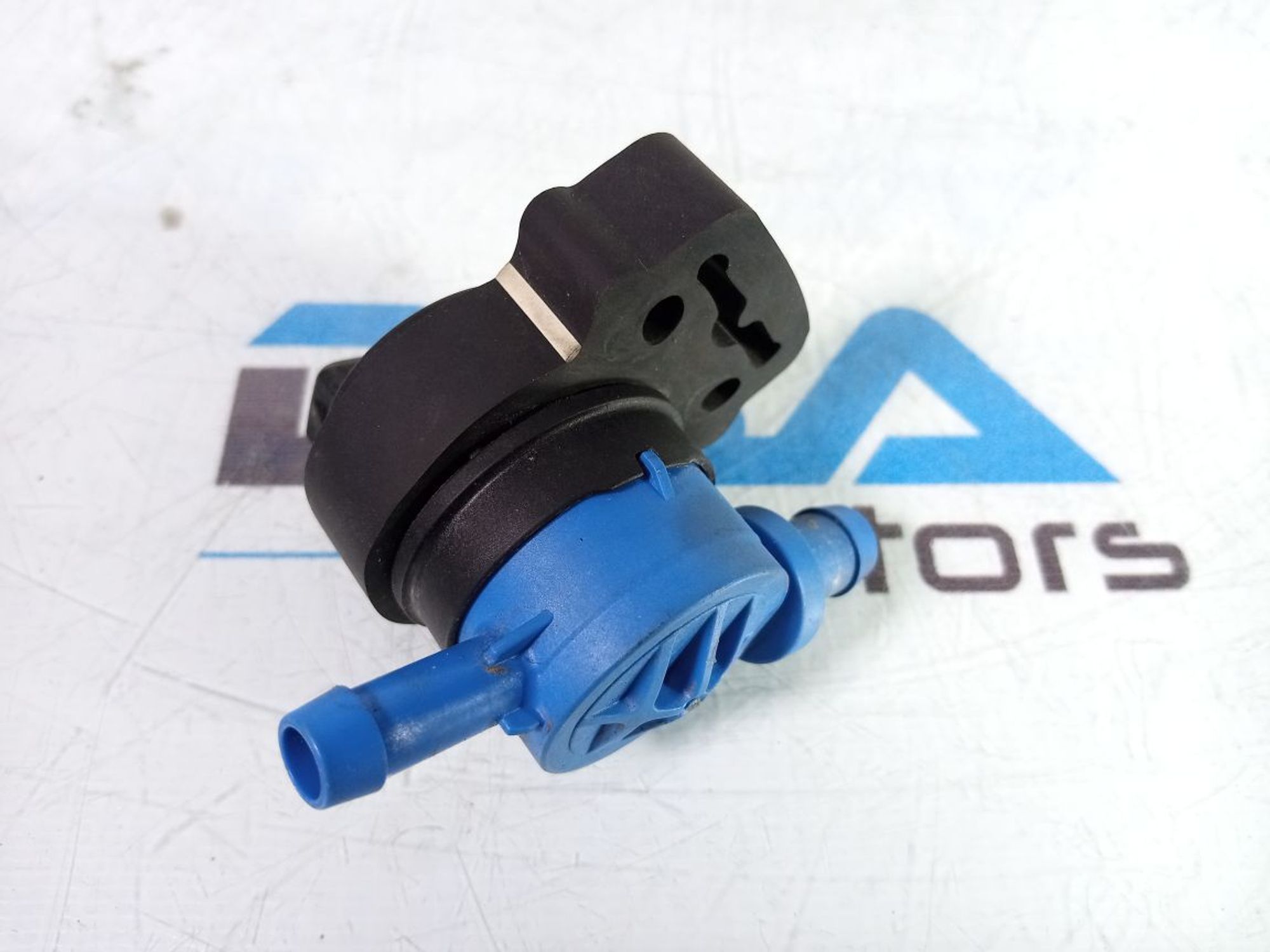 https://gcs.partsauto.market/rn-stockpro.appspot.com/thmbs/userImages/b7628e092085f1f91467af1afb6e7630/part/a343415e-8385-454f-8484-378196fd2752_1735216263448.jpg