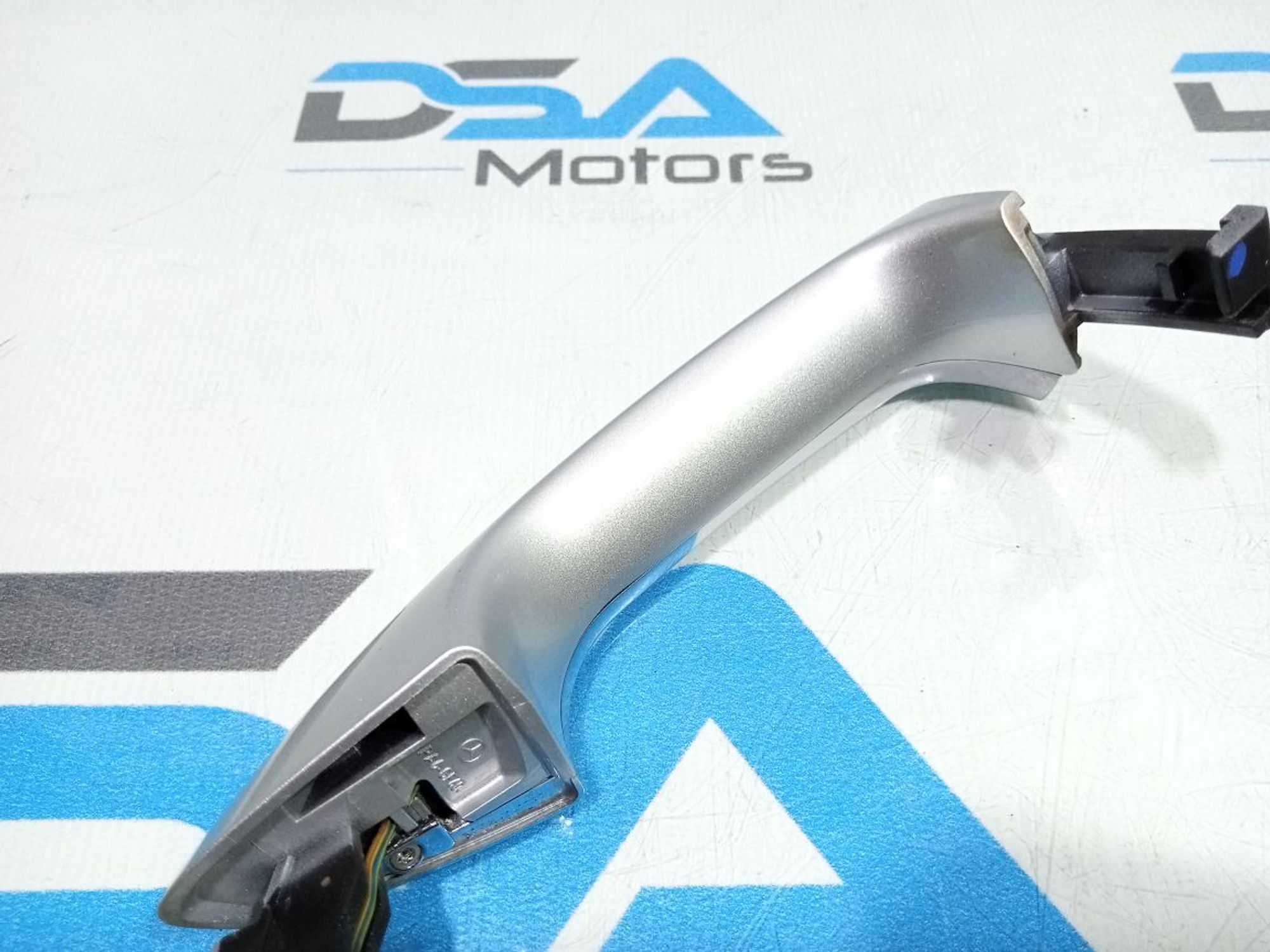 https://gcs.partsauto.market/rn-stockpro.appspot.com/thmbs/userImages/b7628e092085f1f91467af1afb6e7630/part/a36b3fd9-8088-40e0-a24d-782a713847c4_1748160732125.jpg