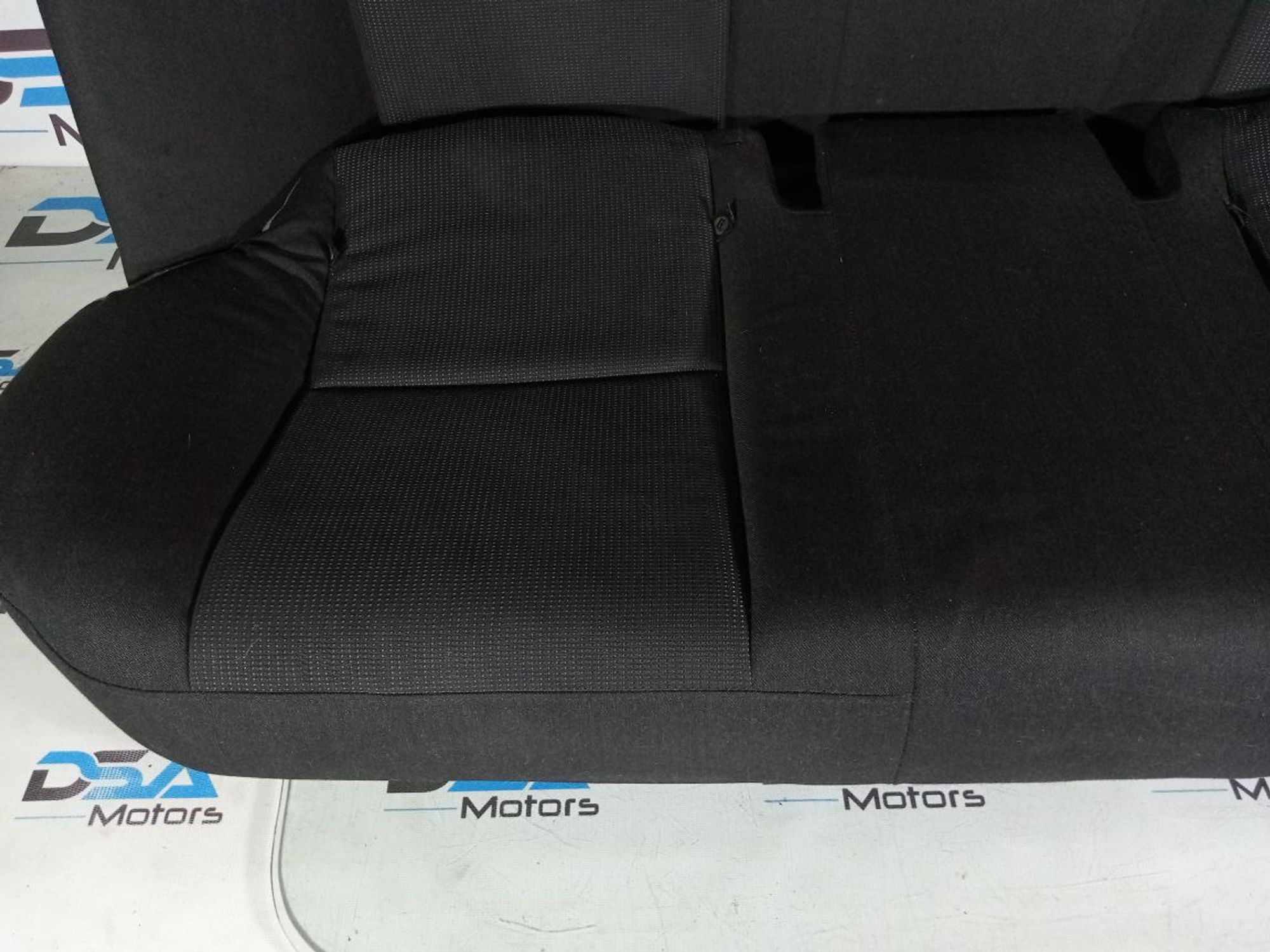 https://gcs.partsauto.market/rn-stockpro.appspot.com/thmbs/userImages/b7628e092085f1f91467af1afb6e7630/part/a427fed0-d2a5-4947-acf8-1dceb23467f3_1746958636527.jpg