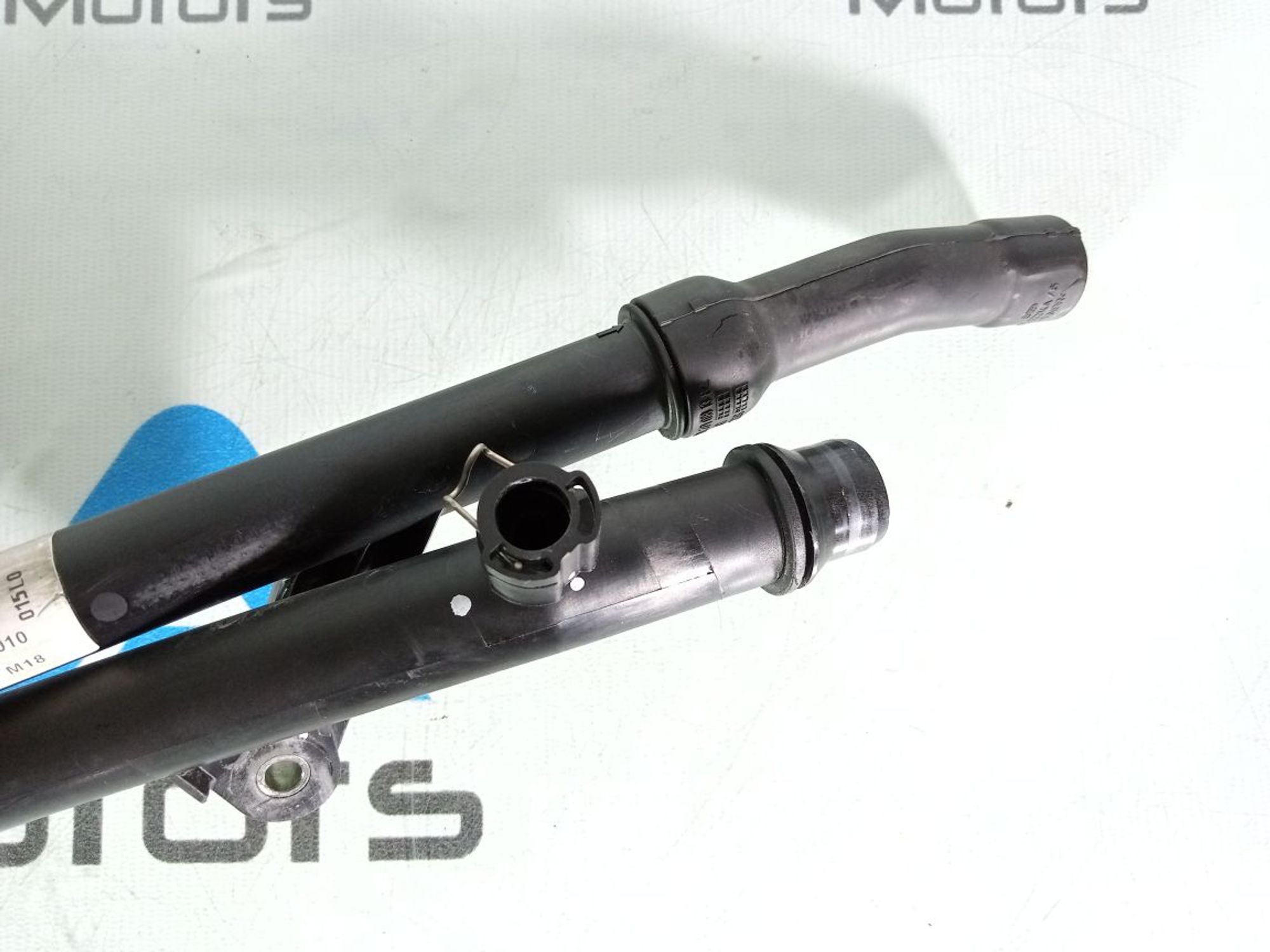 https://gcs.partsauto.market/rn-stockpro.appspot.com/thmbs/userImages/b7628e092085f1f91467af1afb6e7630/part/a5eeacb7-e1d6-4faa-87fd-eac1360f55f2_1746959028050.jpg