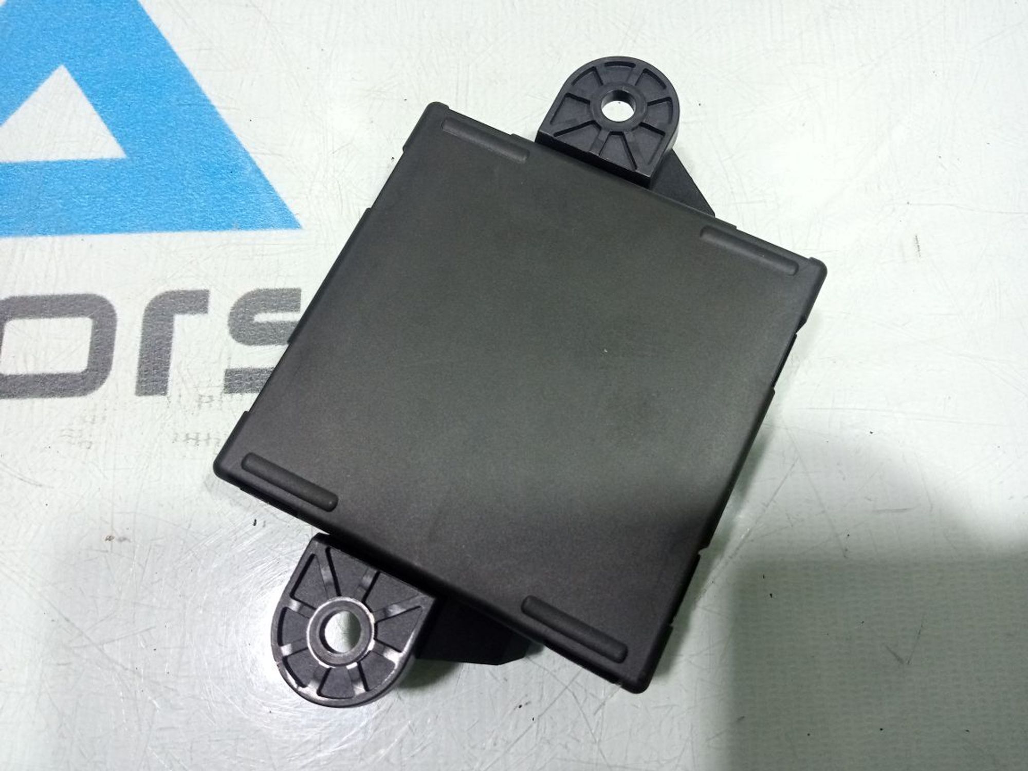 https://gcs.partsauto.market/rn-stockpro.appspot.com/thmbs/userImages/b7628e092085f1f91467af1afb6e7630/part/a6fb198c-1680-42a7-aeac-8d6cbbca9277_1748849917558.jpg