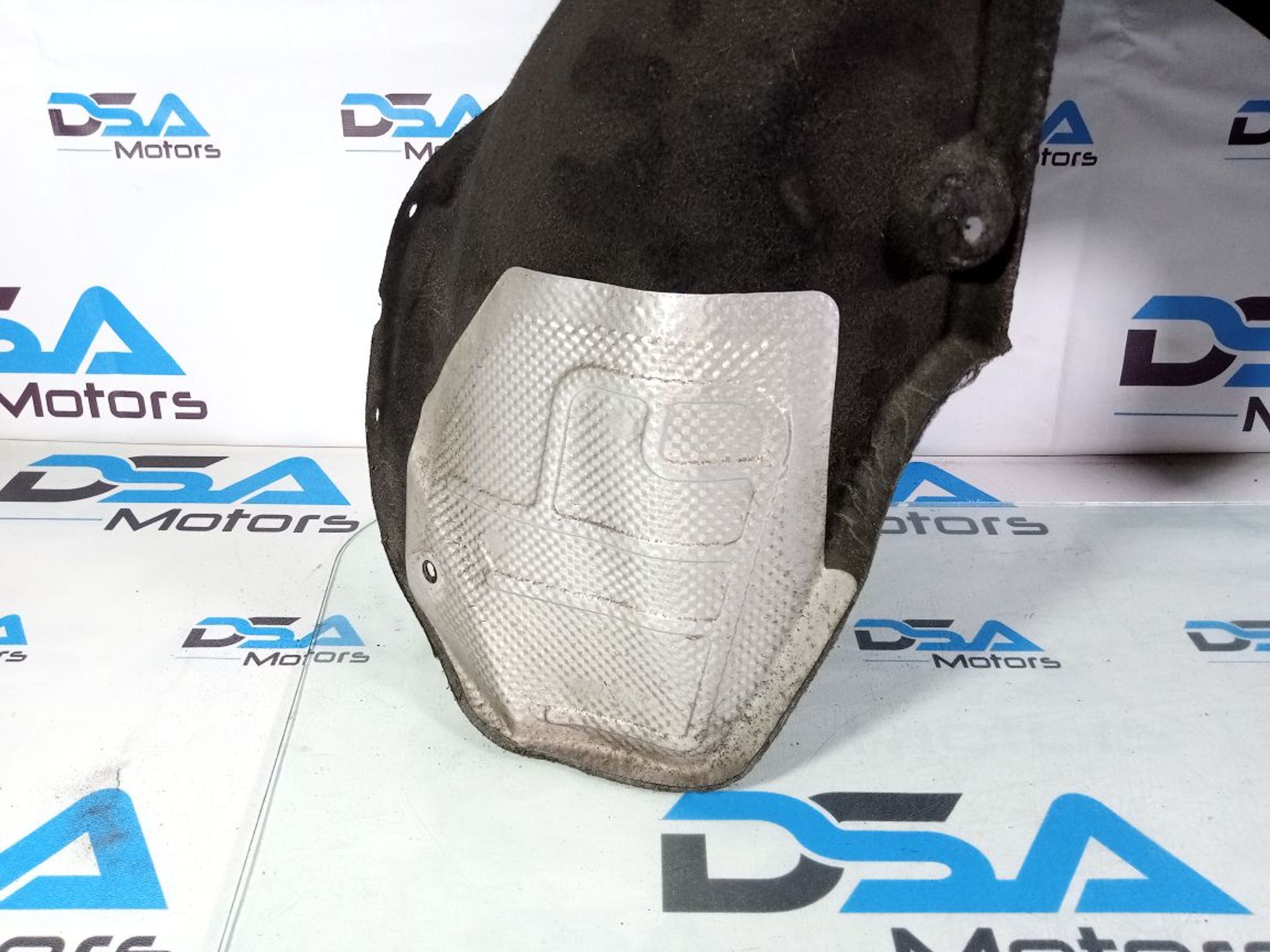 https://gcs.partsauto.market/rn-stockpro.appspot.com/thmbs/userImages/b7628e092085f1f91467af1afb6e7630/part/a790d1de-49c8-4c1a-ba73-c808b75e2ebd_1743145538033.jpg