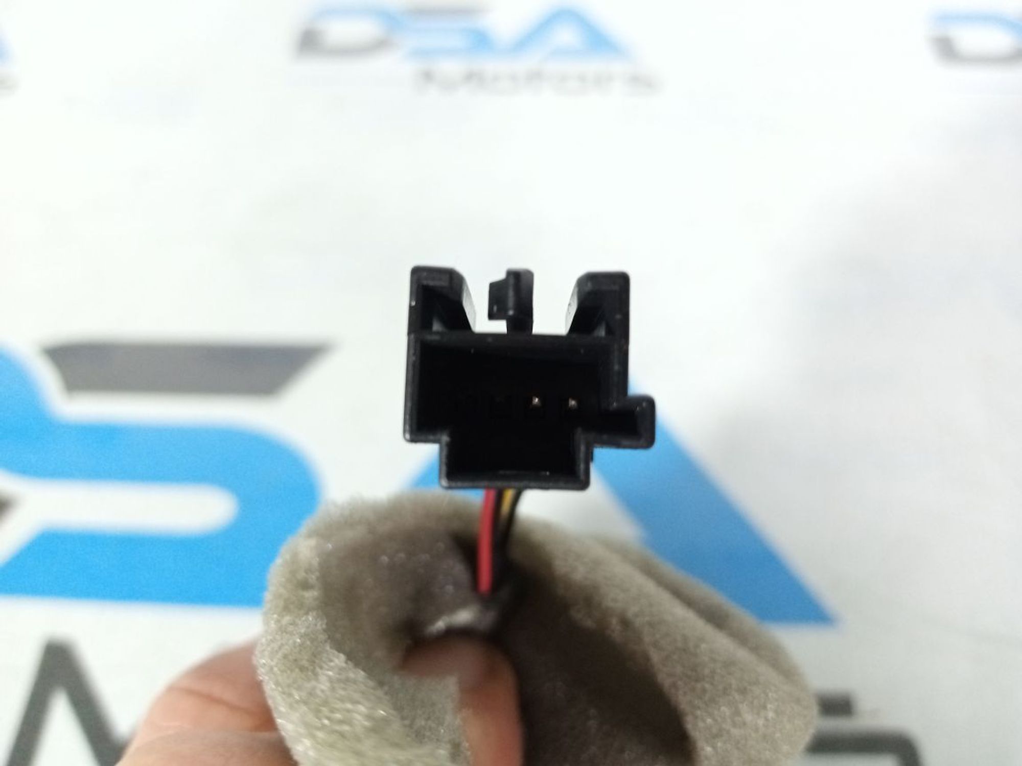 https://gcs.partsauto.market/rn-stockpro.appspot.com/thmbs/userImages/b7628e092085f1f91467af1afb6e7630/part/ab2b8924-e69e-43b6-85b4-09432ed7c36f_1745408393468.jpg