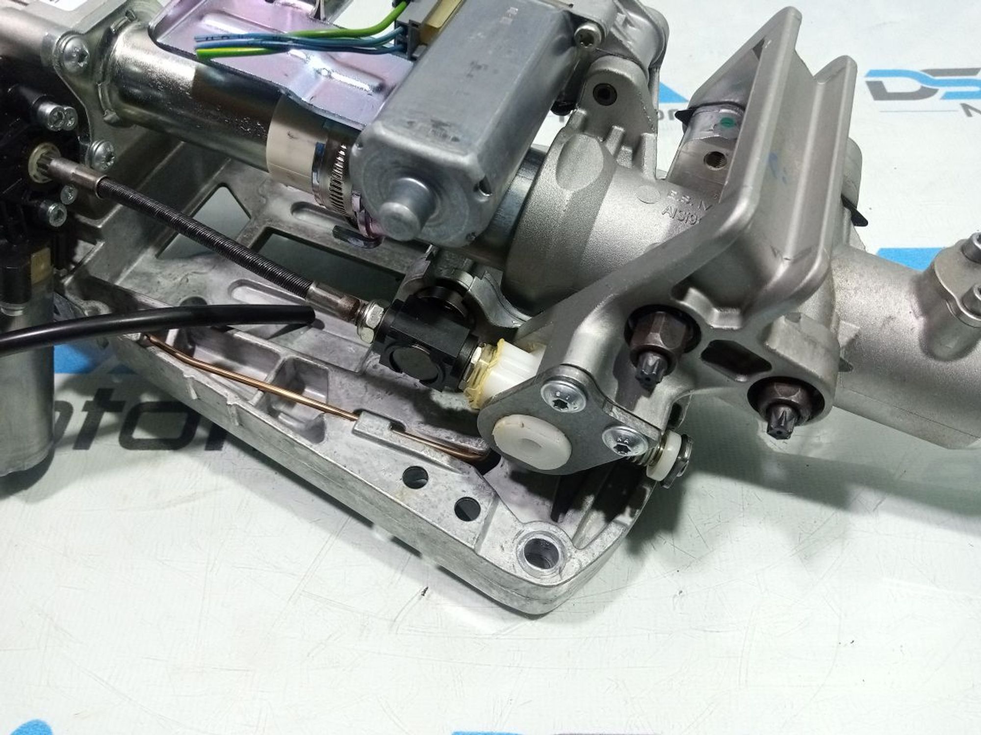 https://gcs.partsauto.market/rn-stockpro.appspot.com/thmbs/userImages/b7628e092085f1f91467af1afb6e7630/part/ac8ca8aa-2b22-42be-90a1-95f43e805804_1747896217388.jpg