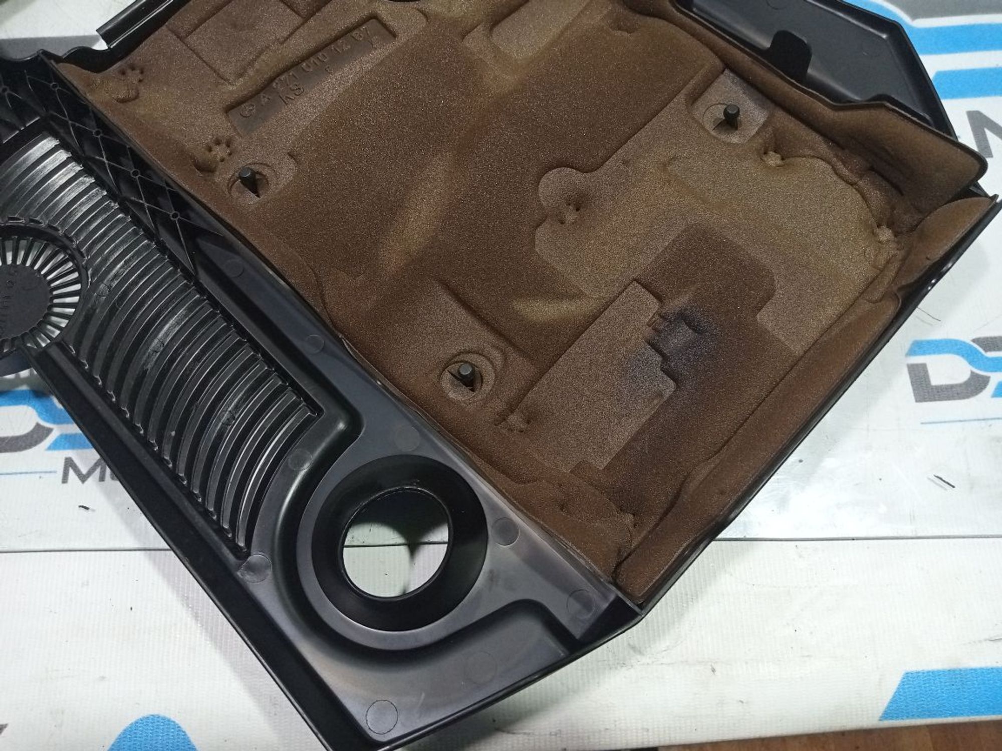 https://gcs.partsauto.market/rn-stockpro.appspot.com/thmbs/userImages/b7628e092085f1f91467af1afb6e7630/part/ad07e352-6042-4d8a-9ab2-ce9f08626460_1749061899315.jpg