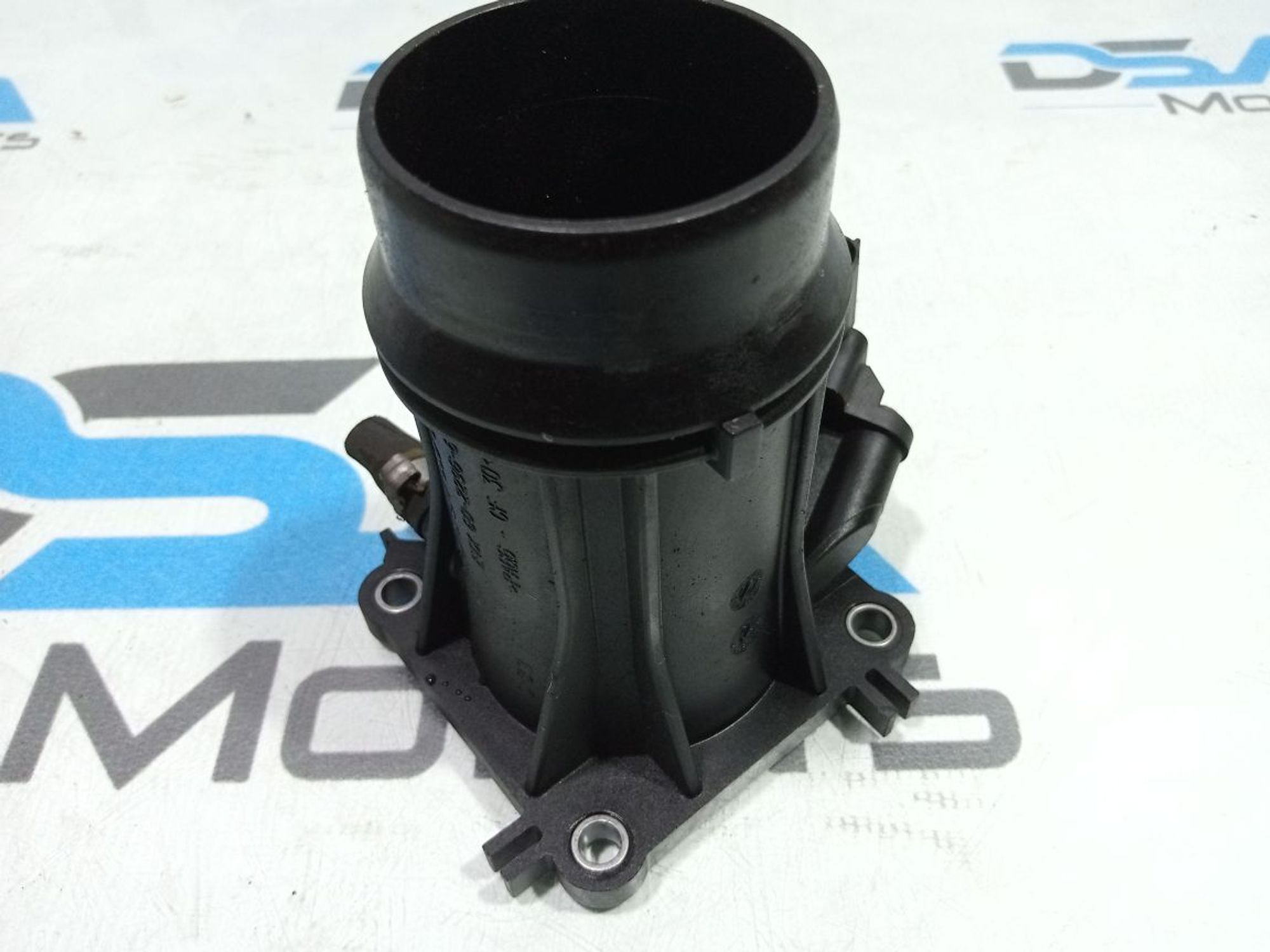https://gcs.partsauto.market/rn-stockpro.appspot.com/thmbs/userImages/b7628e092085f1f91467af1afb6e7630/part/adcb8c21-9823-4488-a3d2-68ae20875f15_1748868717850.jpg