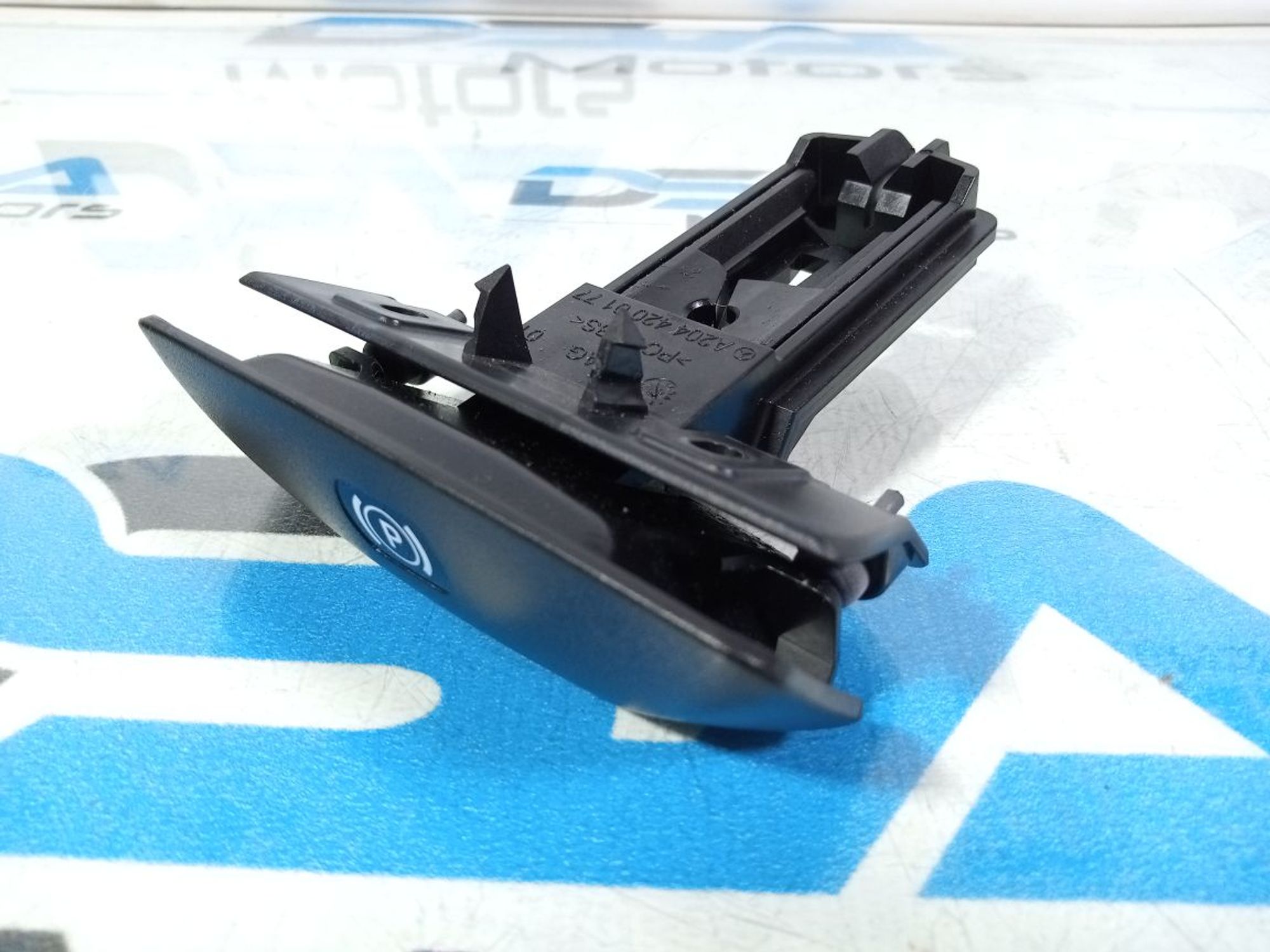 https://gcs.partsauto.market/rn-stockpro.appspot.com/thmbs/userImages/b7628e092085f1f91467af1afb6e7630/part/adfb5238-5714-4fff-8251-d51933a4f7b8_1742906918653.jpg