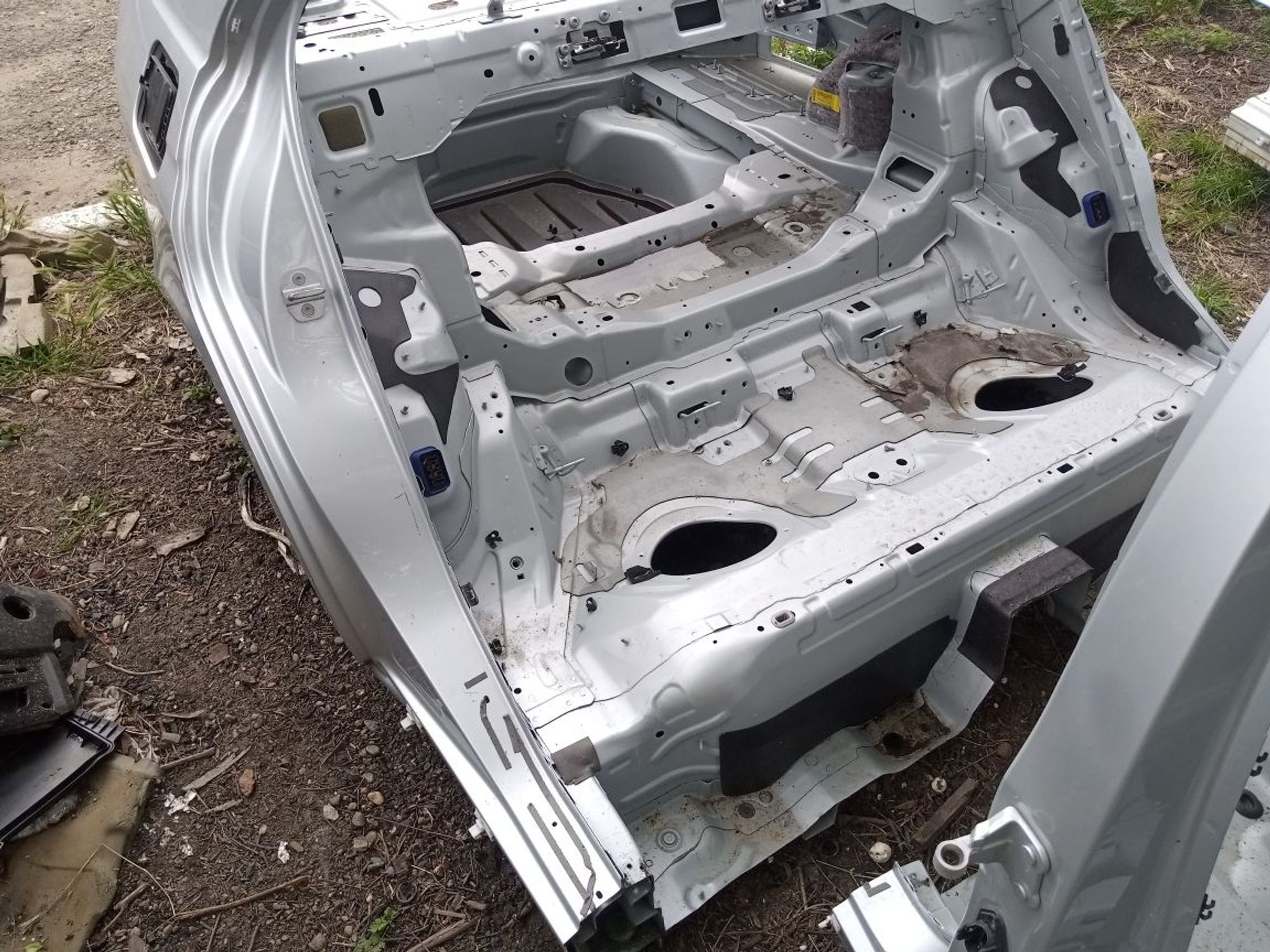 https://gcs.partsauto.market/rn-stockpro.appspot.com/thmbs/userImages/b7628e092085f1f91467af1afb6e7630/part/adfc1461-6a32-4b9e-ab25-1475950f4f4f_1750854303433.jpg