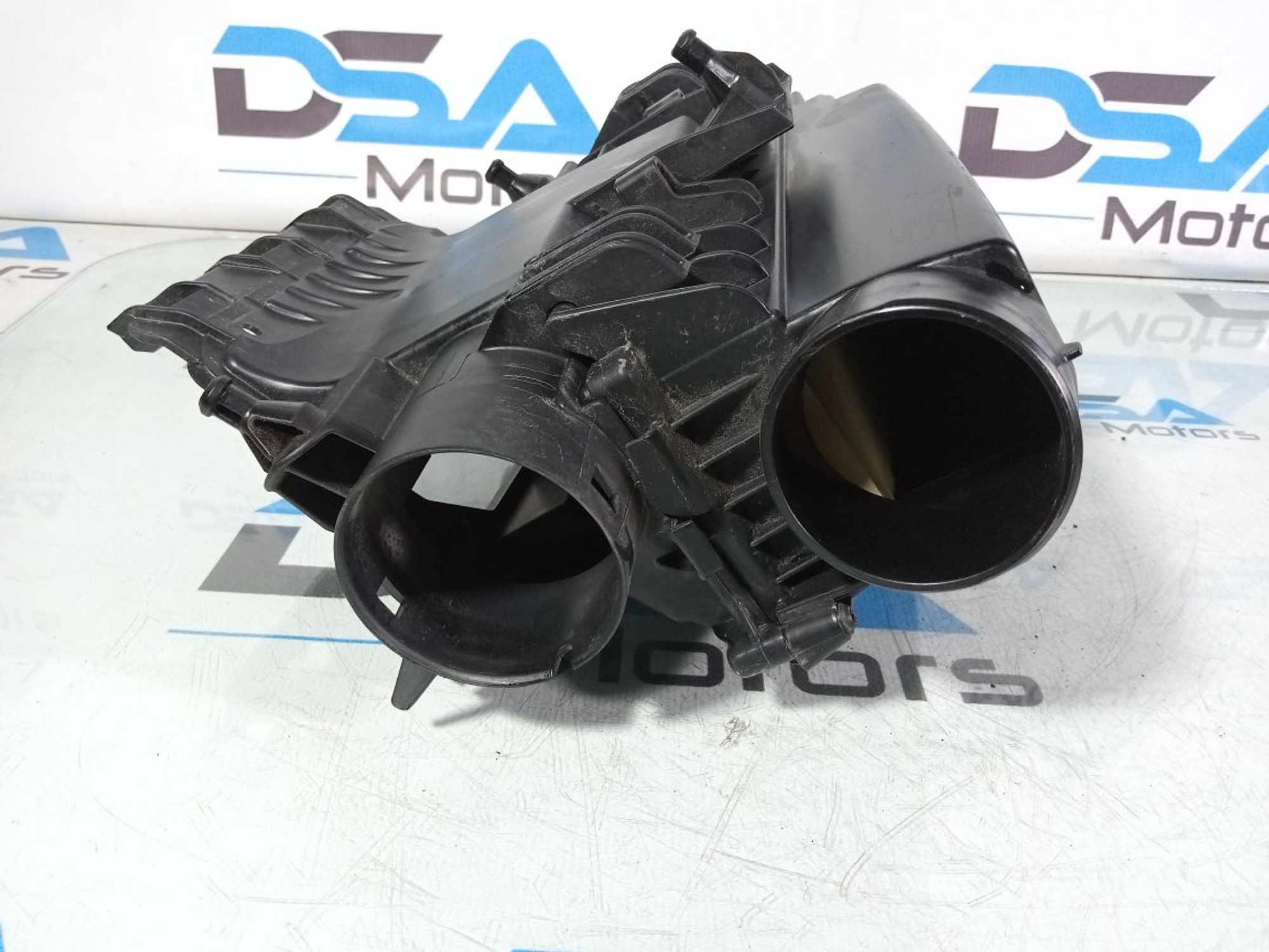 https://gcs.partsauto.market/rn-stockpro.appspot.com/thmbs/userImages/b7628e092085f1f91467af1afb6e7630/part/ae5897ec-3b7b-46ef-8315-ad7b06b34882_1747628724024.jpg