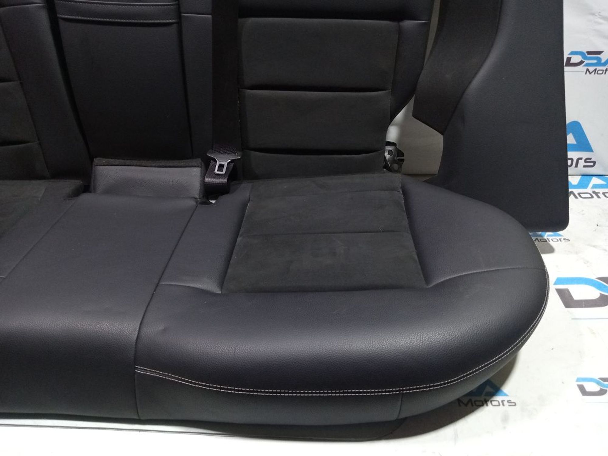 https://gcs.partsauto.market/rn-stockpro.appspot.com/thmbs/userImages/b7628e092085f1f91467af1afb6e7630/part/af2745df-6c5f-452f-a279-82ae08c22cb6_1749037443591.jpg