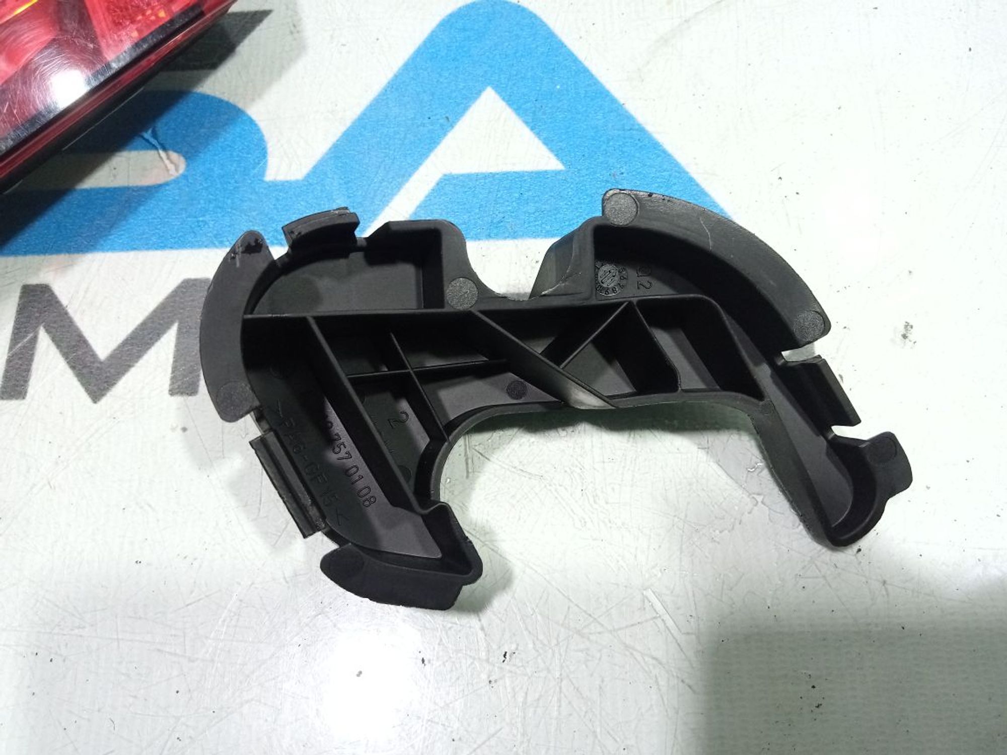 https://gcs.partsauto.market/rn-stockpro.appspot.com/thmbs/userImages/b7628e092085f1f91467af1afb6e7630/part/afb815f7-bb3d-4a1a-97d2-e0b1996931d9_1748615362990.jpg