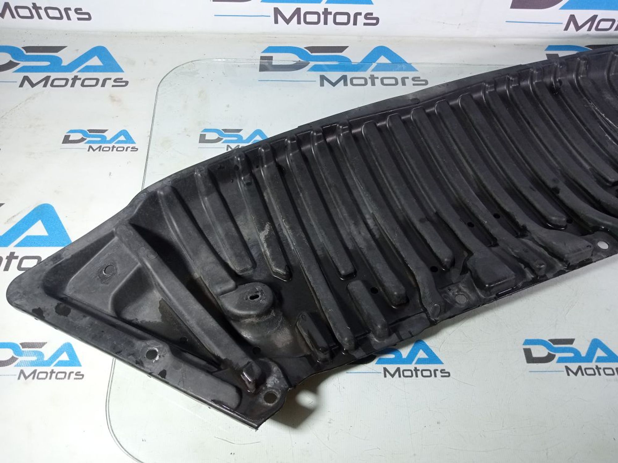 https://gcs.partsauto.market/rn-stockpro.appspot.com/thmbs/userImages/b7628e092085f1f91467af1afb6e7630/part/b4a2478b-aee4-4e87-b1f3-b47c0cdc4c2d_1746168004481.jpg
