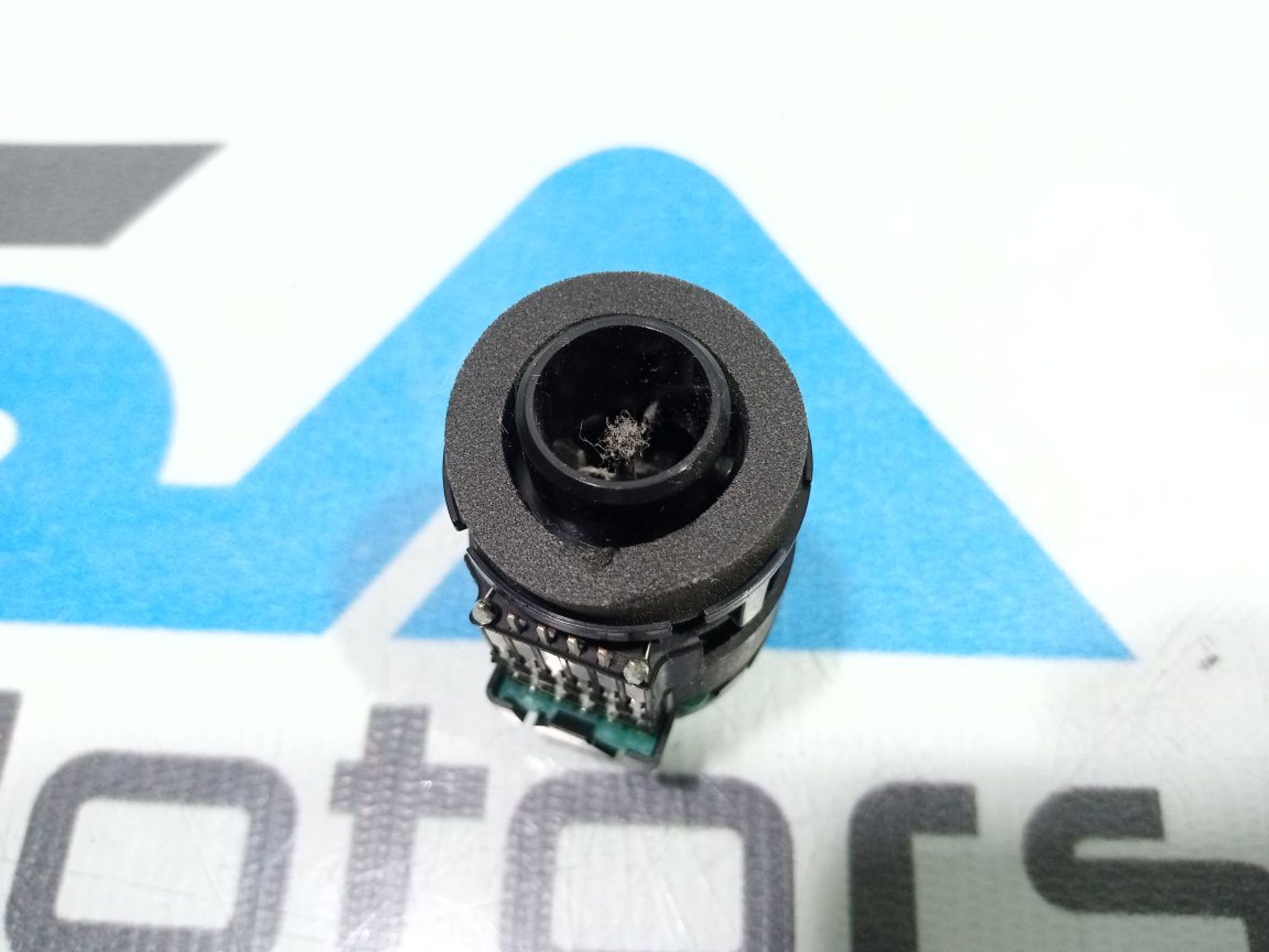 https://gcs.partsauto.market/rn-stockpro.appspot.com/thmbs/userImages/b7628e092085f1f91467af1afb6e7630/part/b5dd95c1-e0d3-4b59-b7cf-391d00532301_1748279016336.jpg