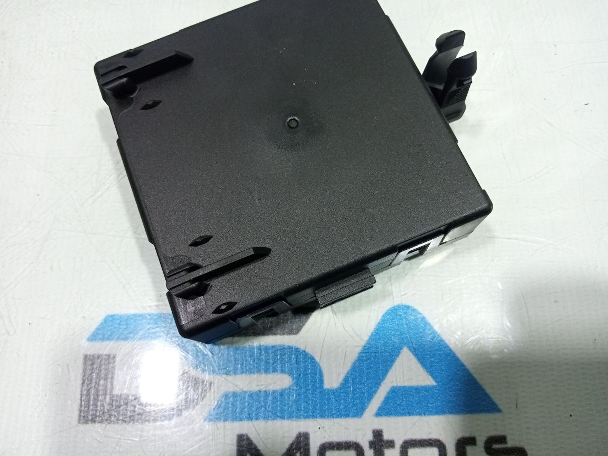 https://gcs.partsauto.market/rn-stockpro.appspot.com/thmbs/userImages/b7628e092085f1f91467af1afb6e7630/part/b6495214-55ff-47af-a426-e45c159c34f3_1748849434056.jpg