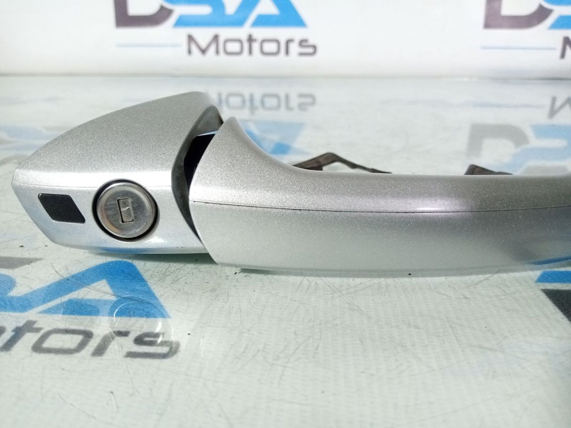 https://gcs.partsauto.market/rn-stockpro.appspot.com/thmbs/userImages/b7628e092085f1f91467af1afb6e7630/part/b6f7cdd6-f97d-4214-9b0a-81c3282bcabc_1747339104269.jpg