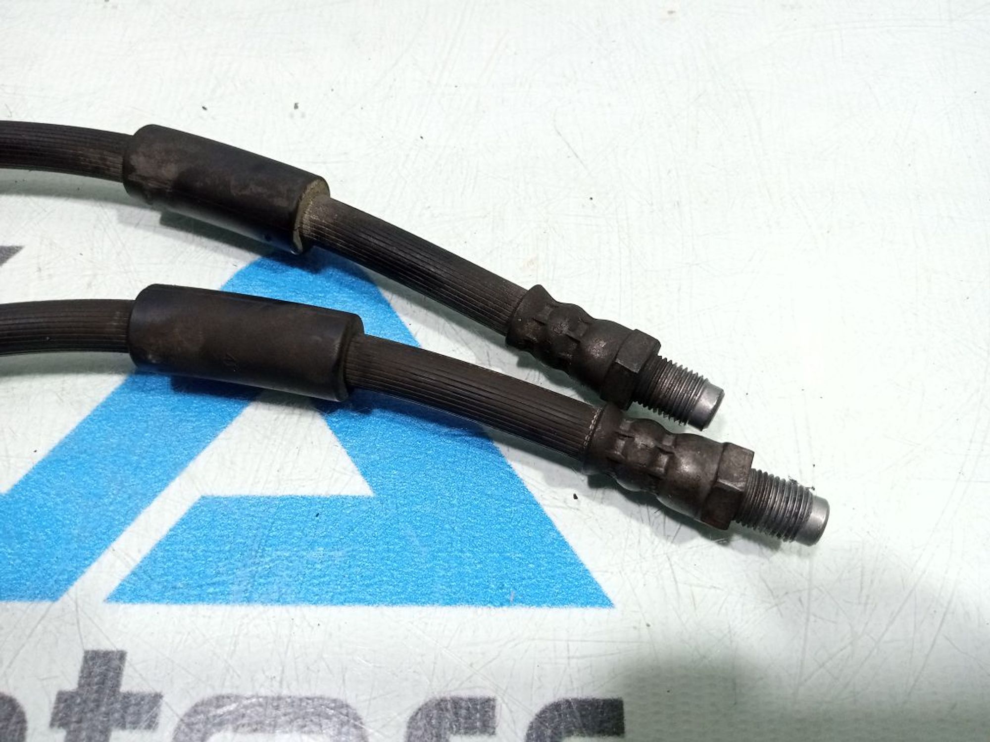 https://gcs.partsauto.market/rn-stockpro.appspot.com/thmbs/userImages/b7628e092085f1f91467af1afb6e7630/part/b770ef8a-6354-4ea5-b61d-d3ae2cd3f5a6_1748622775648.jpg